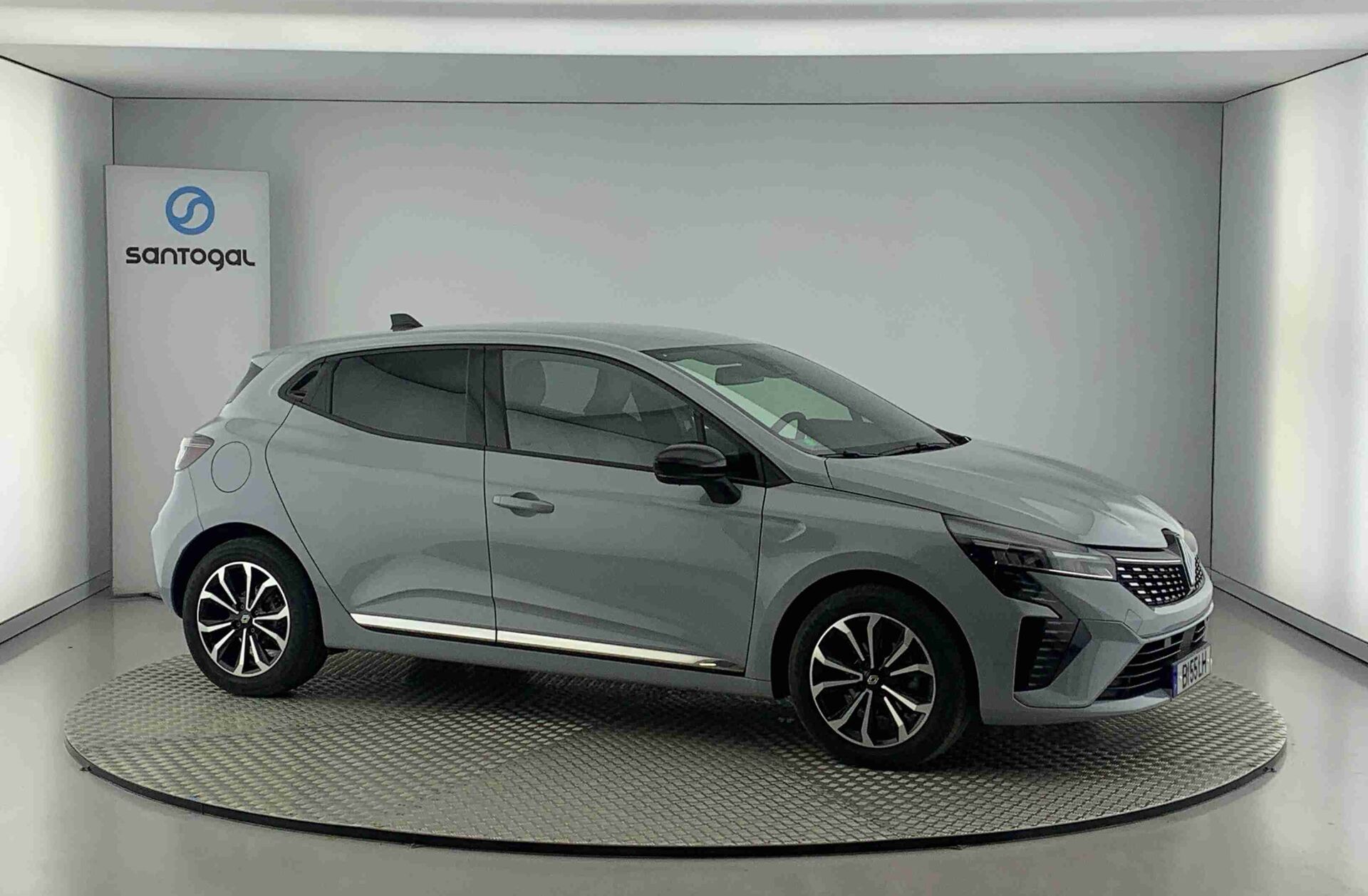 RENAULT Clio 1.0 TCe Techno Bi-Fuel