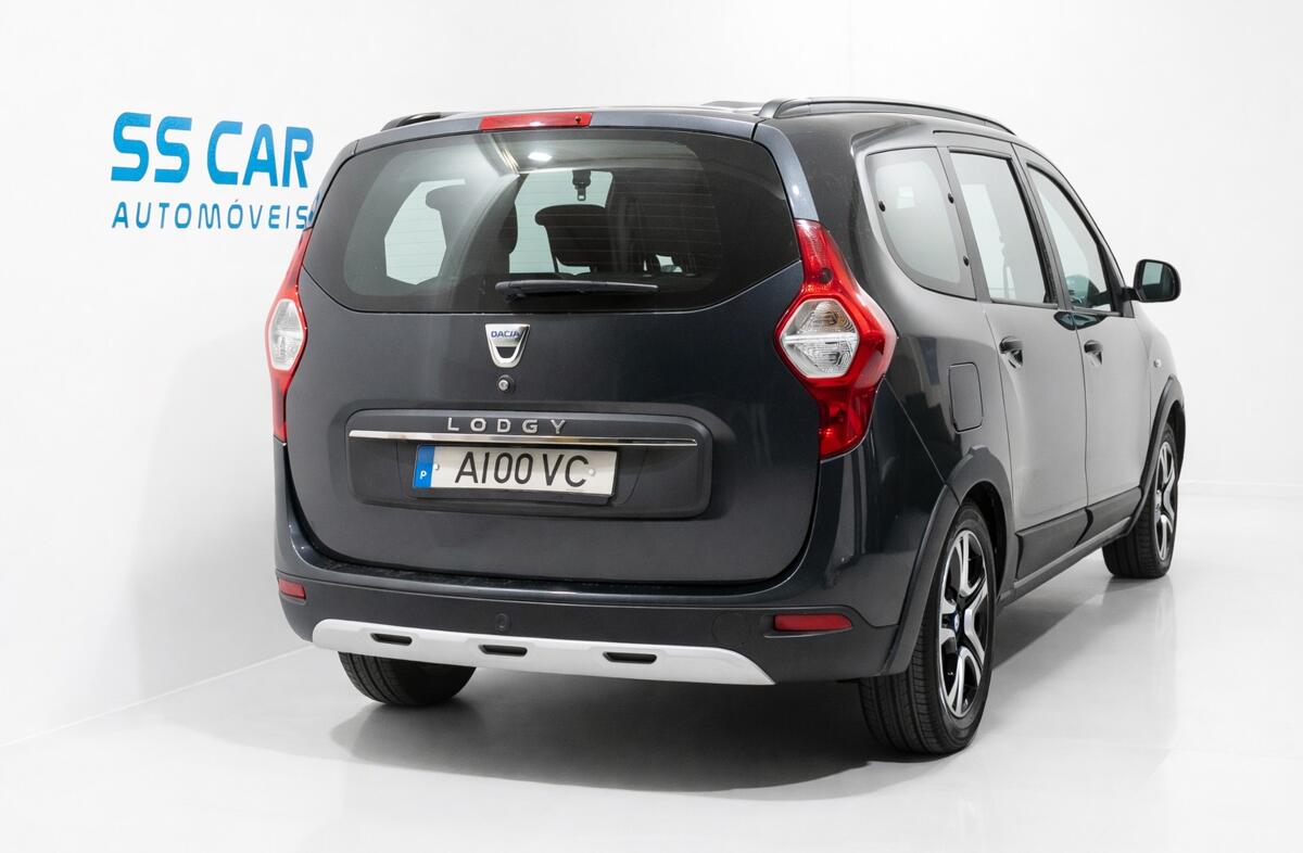 DACIA Lodgy 1.5 Blue dCi Stepway 7L