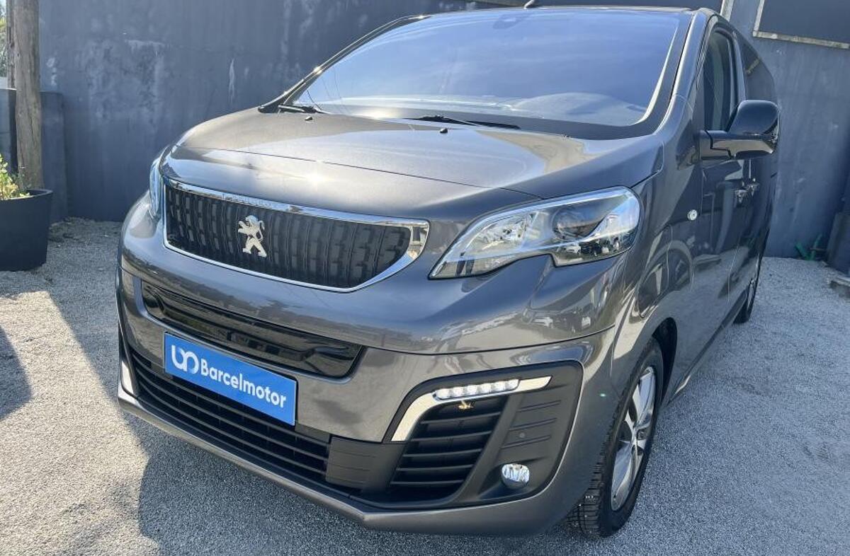 PEUGEOT Traveller e- 50 kWh Business Long