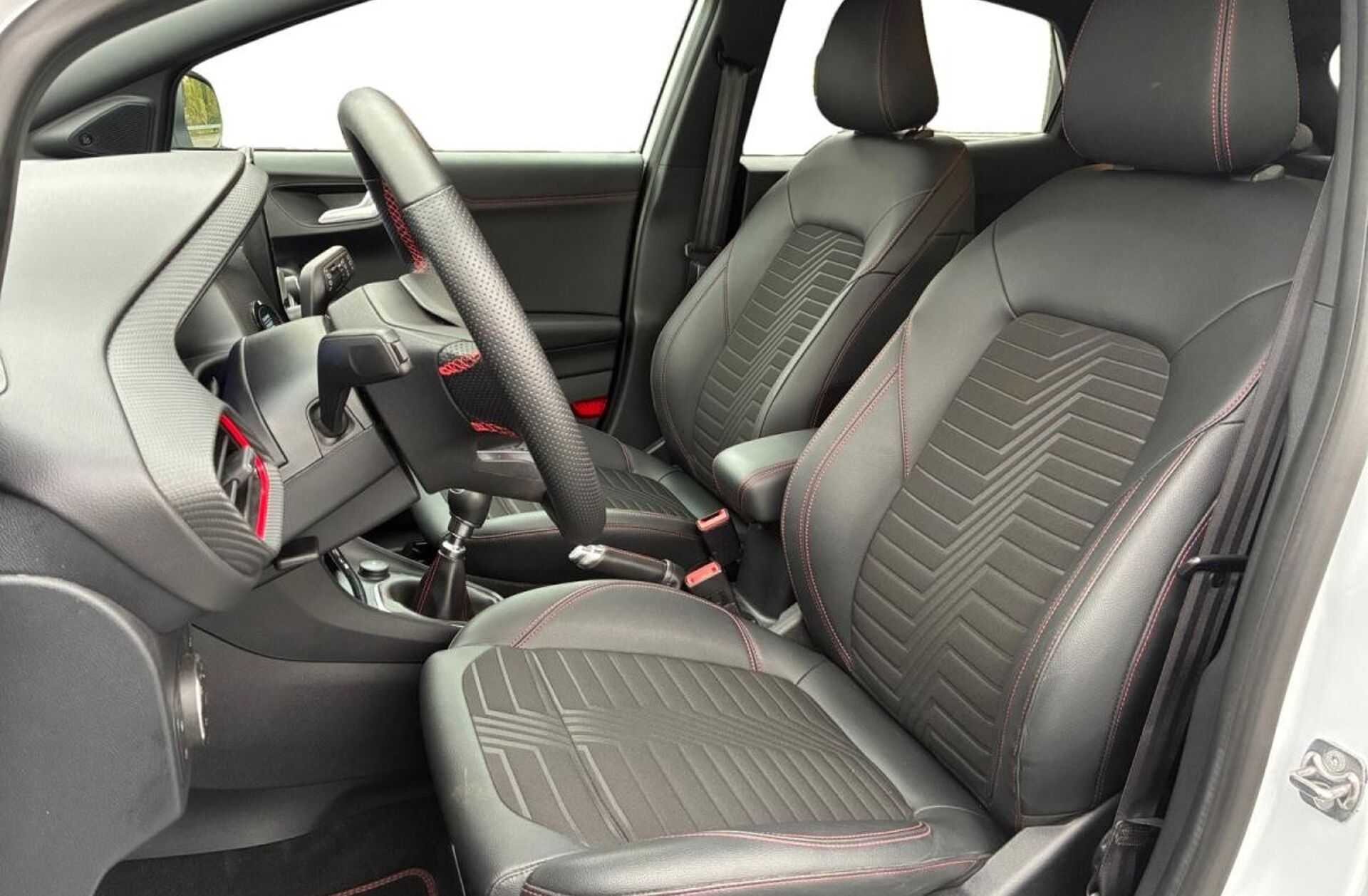 FORD Puma 1.0 EcoBoost MHEV ST-Line Design