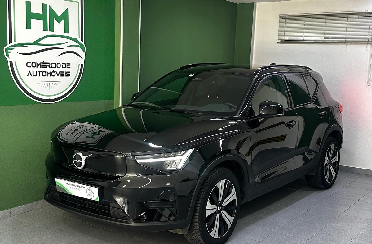 VOLVO XC40 Recharge Core