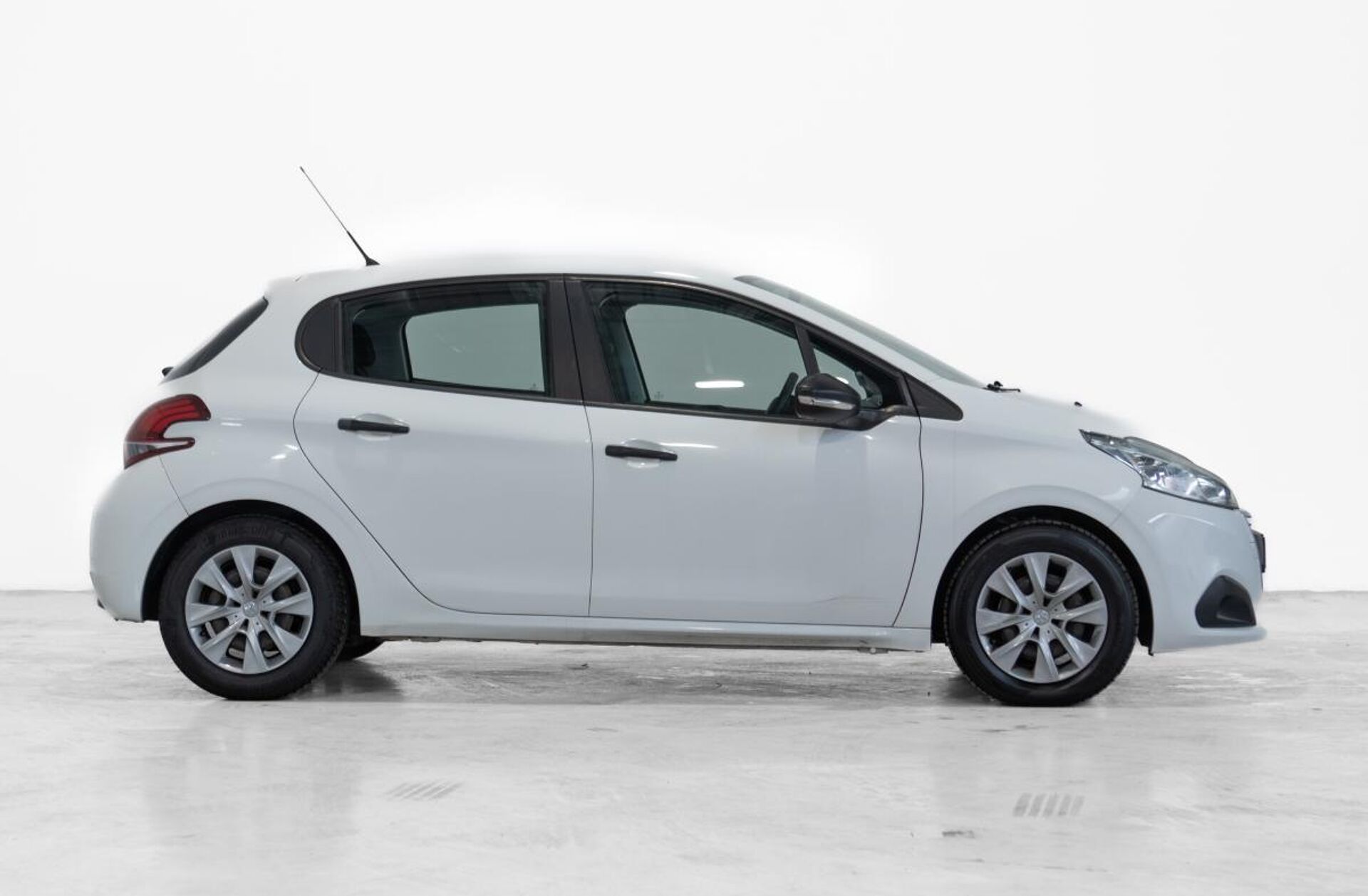 PEUGEOT 208 1.6 BlueHDi Access