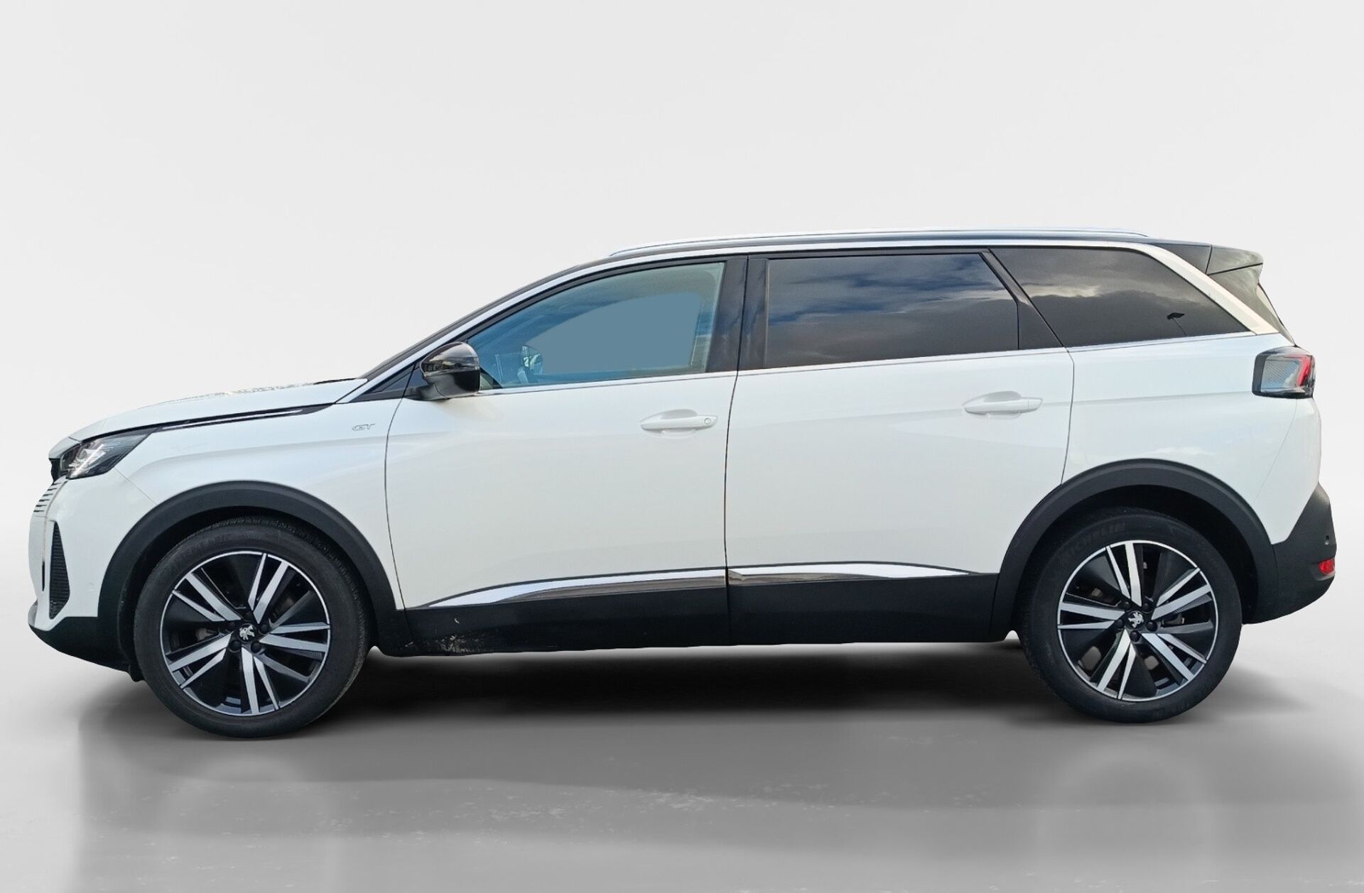 PEUGEOT 5008 1.5 BlueHDi GT EAT8