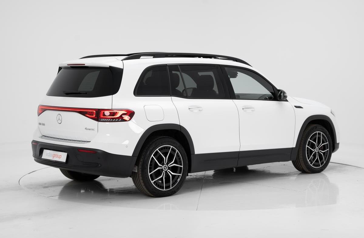 MERCEDES EQB 300 4Matic Progressive