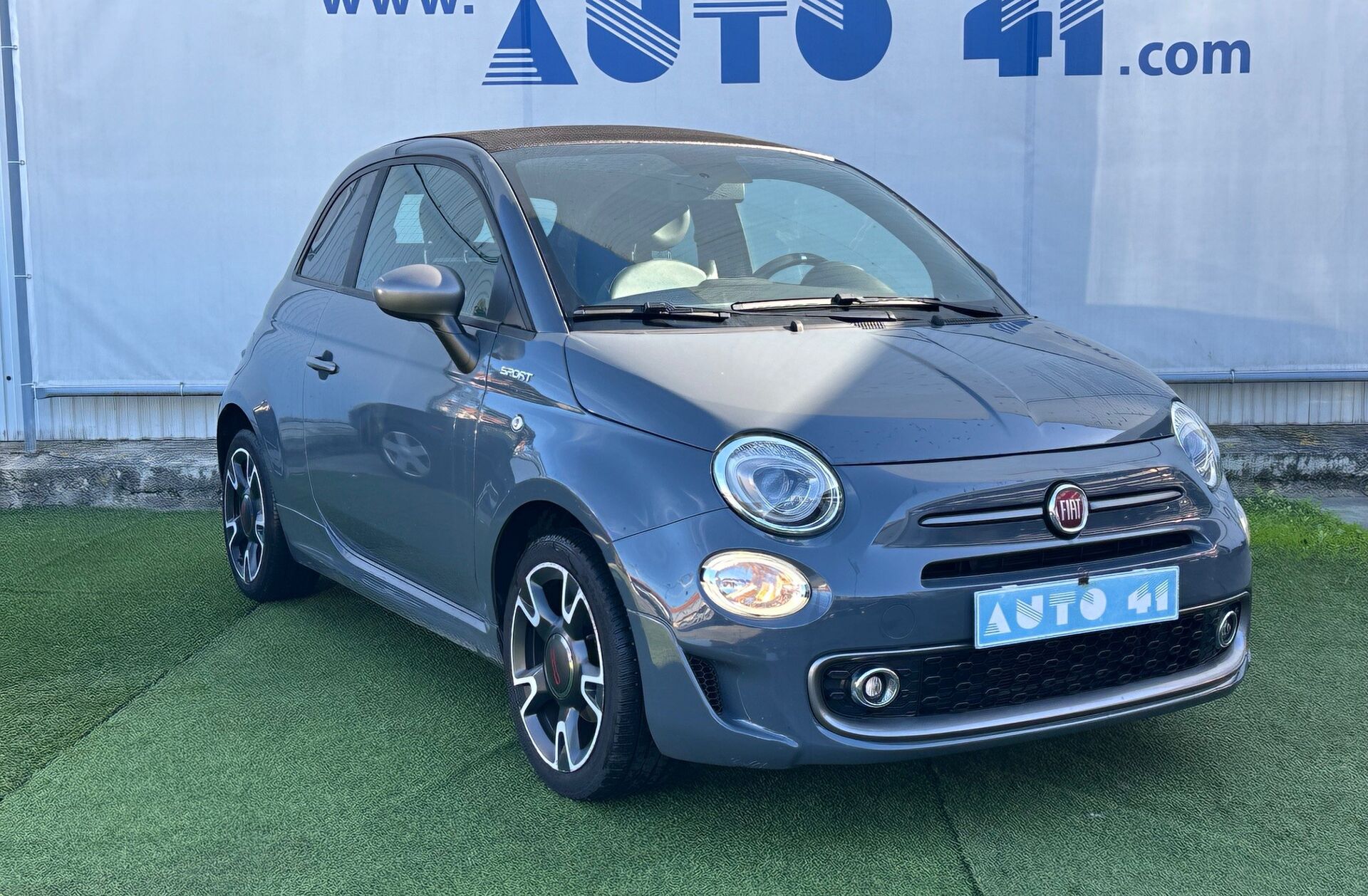 FIAT 500 C 1.0 Hybrid Sport