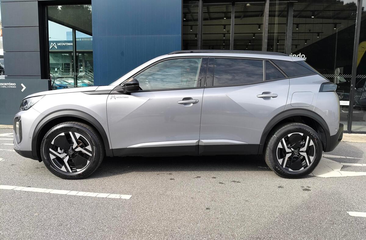 PEUGEOT 2008 1.2 PureTech Allure