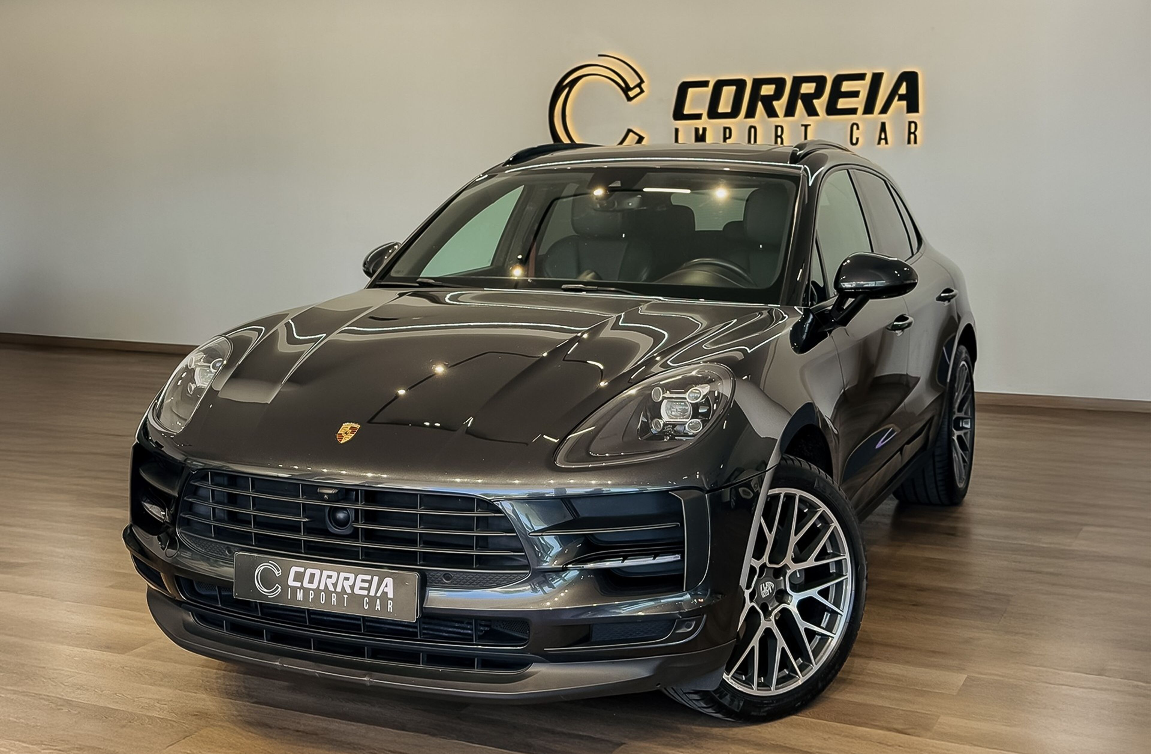 PORSCHE Macan Spirit