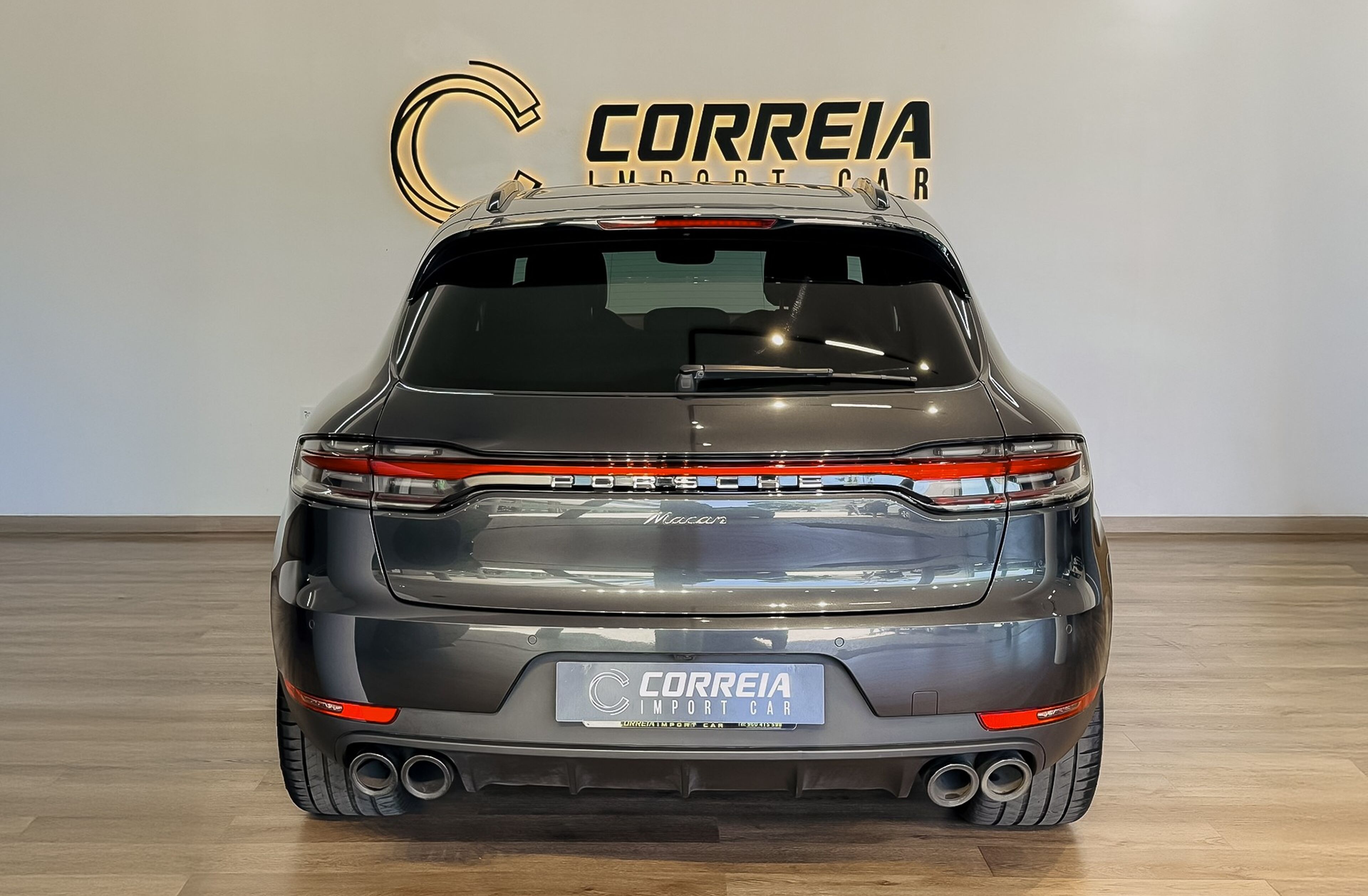 PORSCHE Macan Spirit