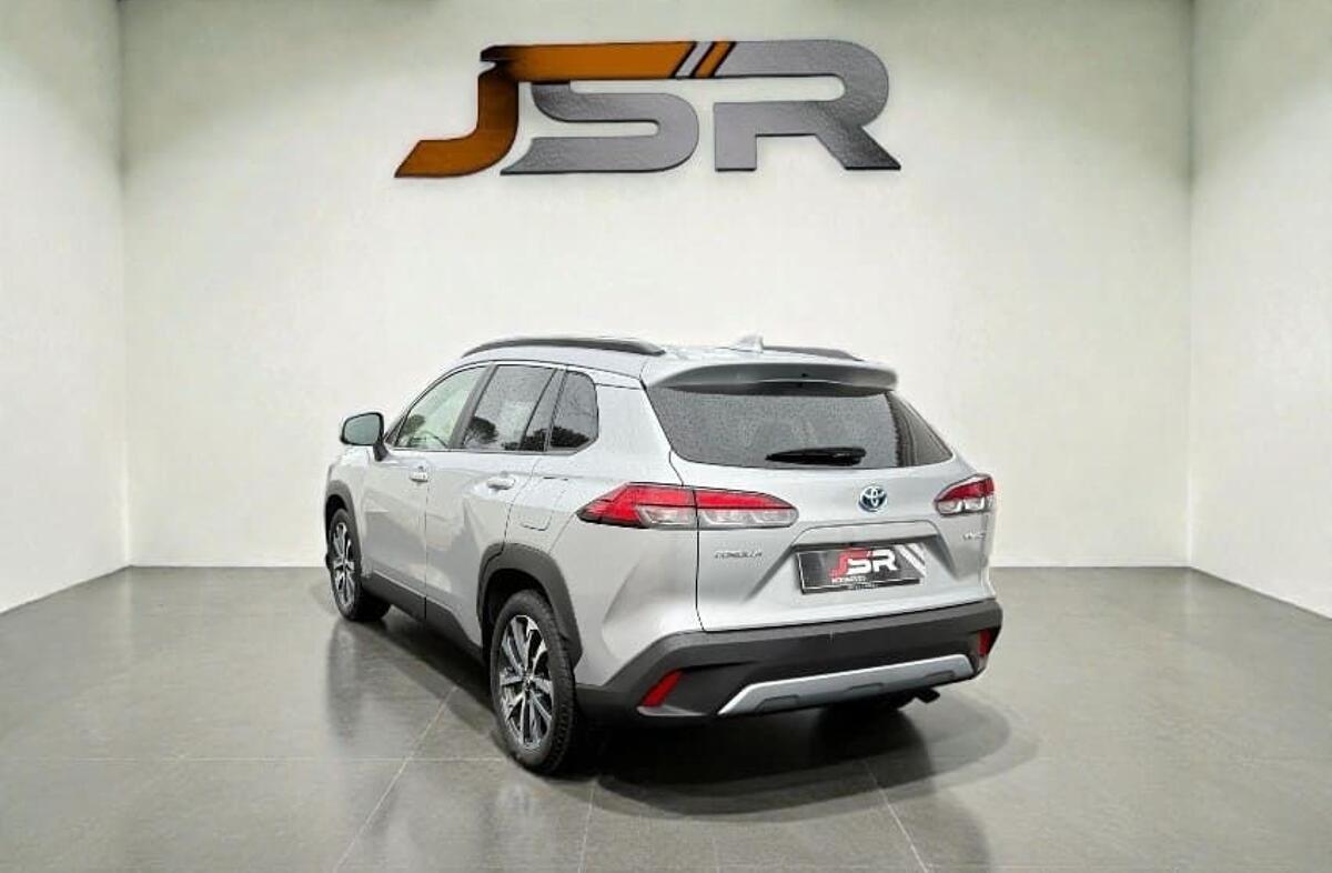 TOYOTA Corolla Cross 2.0 Hybrid Luxury