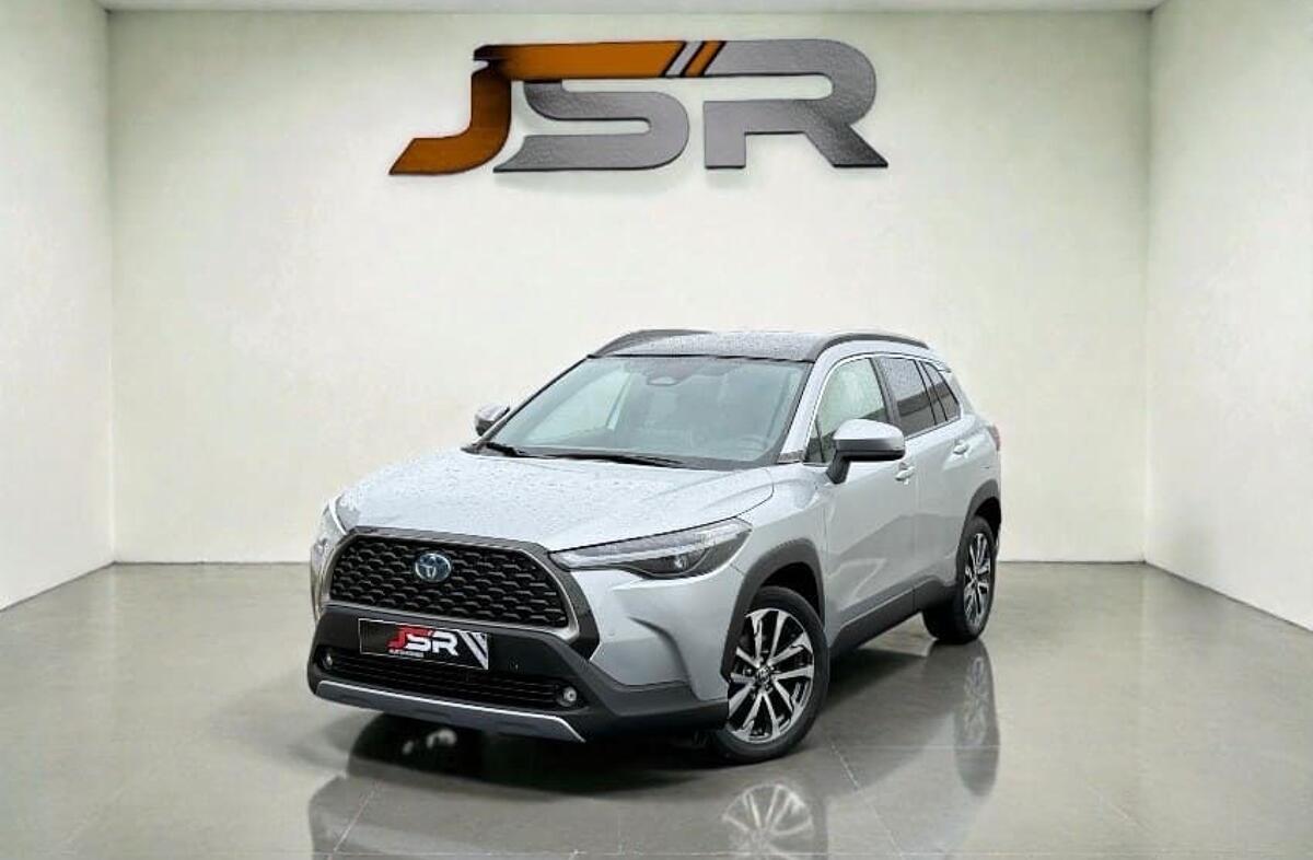 TOYOTA Corolla Cross 2.0 Hybrid Luxury