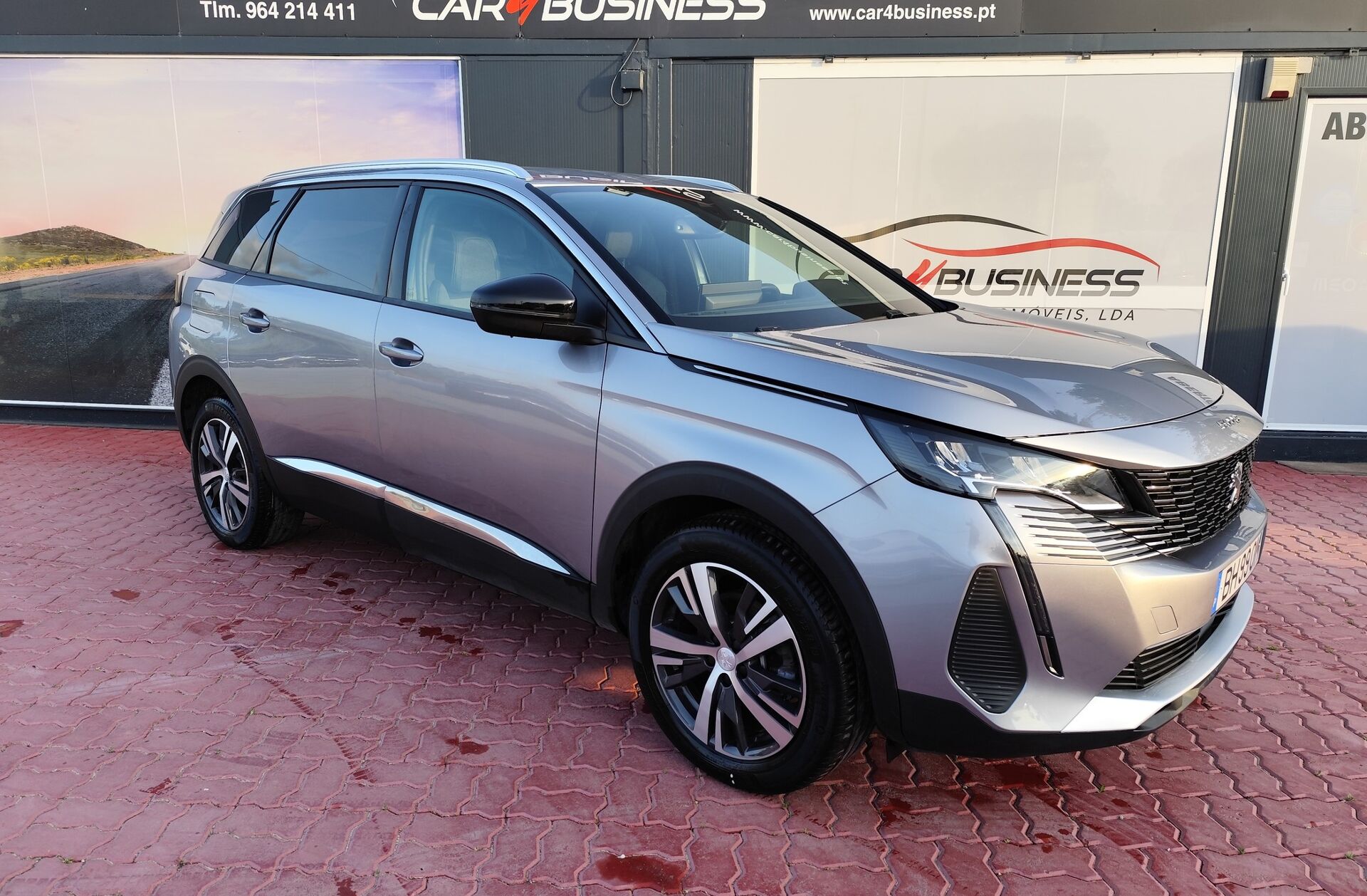 PEUGEOT 5008 1.2 PureTech Allure Pack EAT8