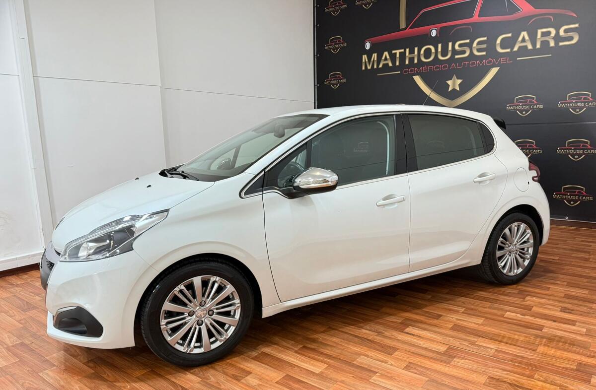PEUGEOT 208 1.5 BlueHDi Allure