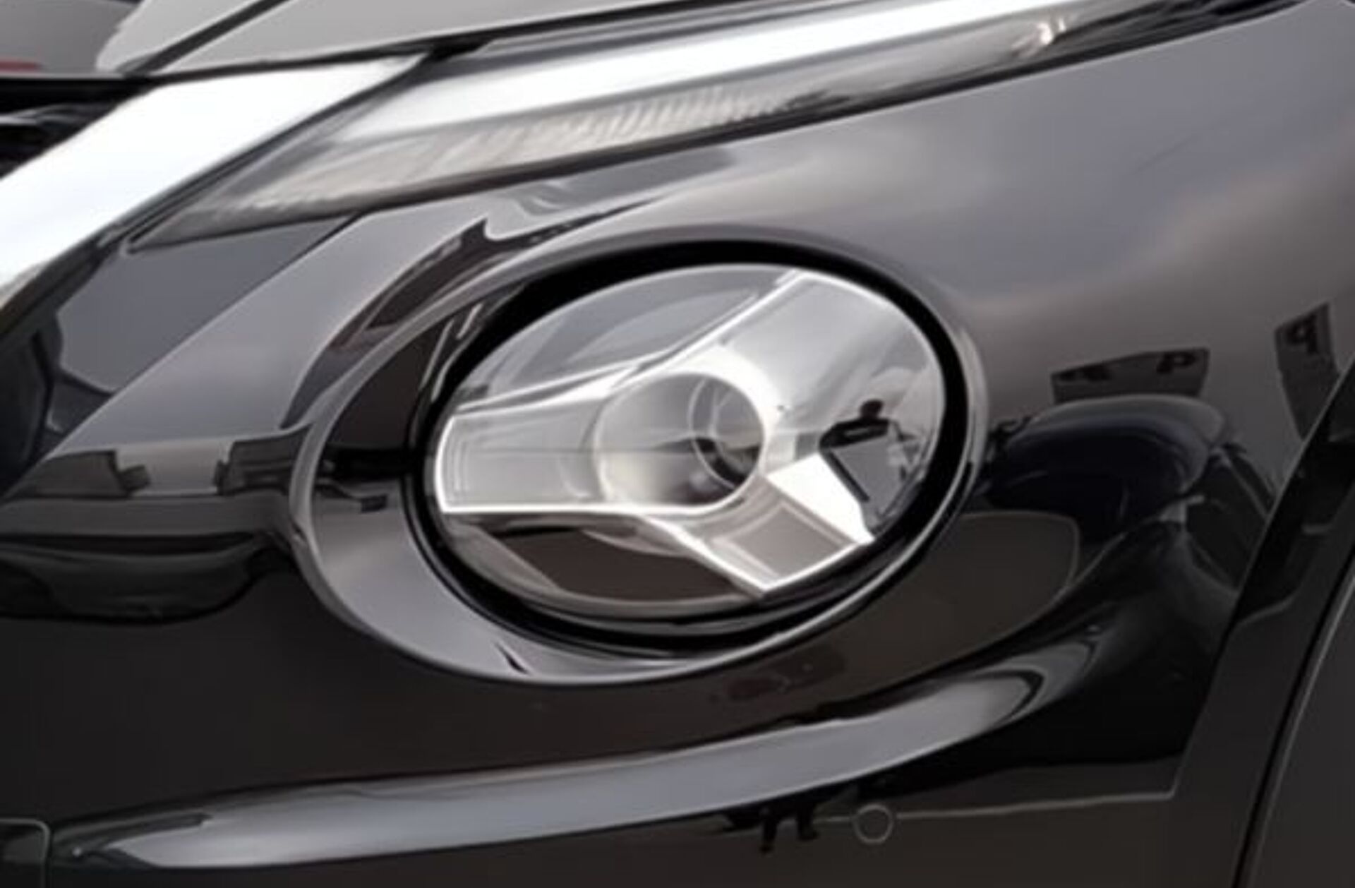 NISSAN Juke 1.0 DIG-T N-Connecta DCT