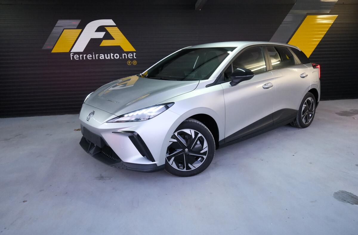 MG MG4 51 kWh Standard