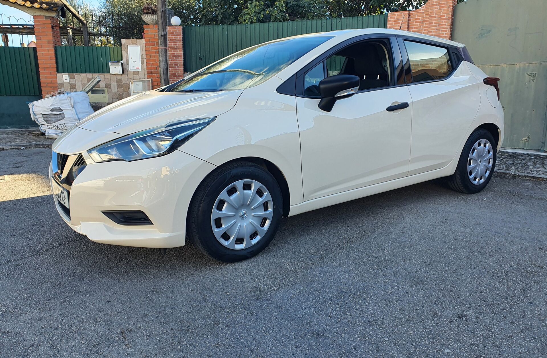 NISSAN Micra 1.0 G Acenta