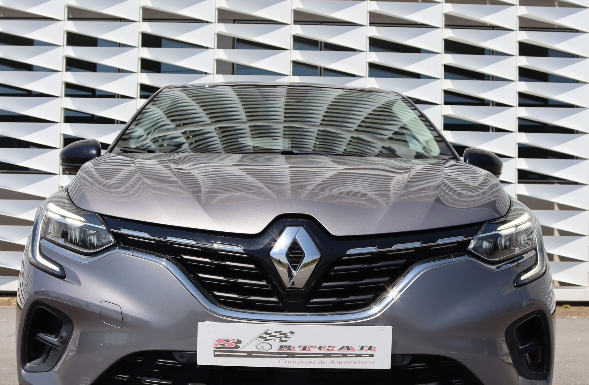 RENAULT Captur 1.6 E-Tech Plug-In Exclusive