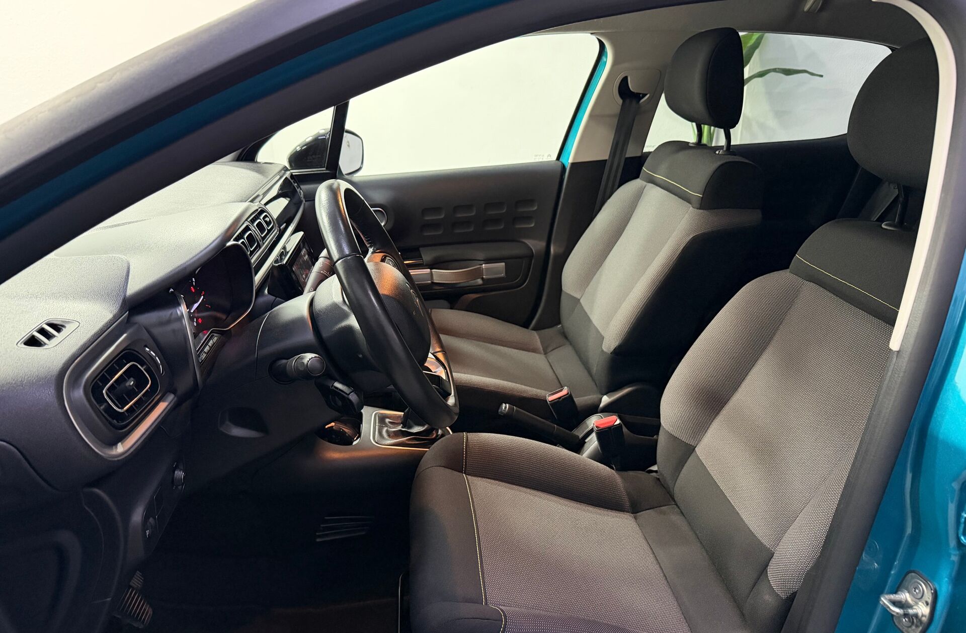 CITROEN C3 1.5 BlueHDi Shine Pack