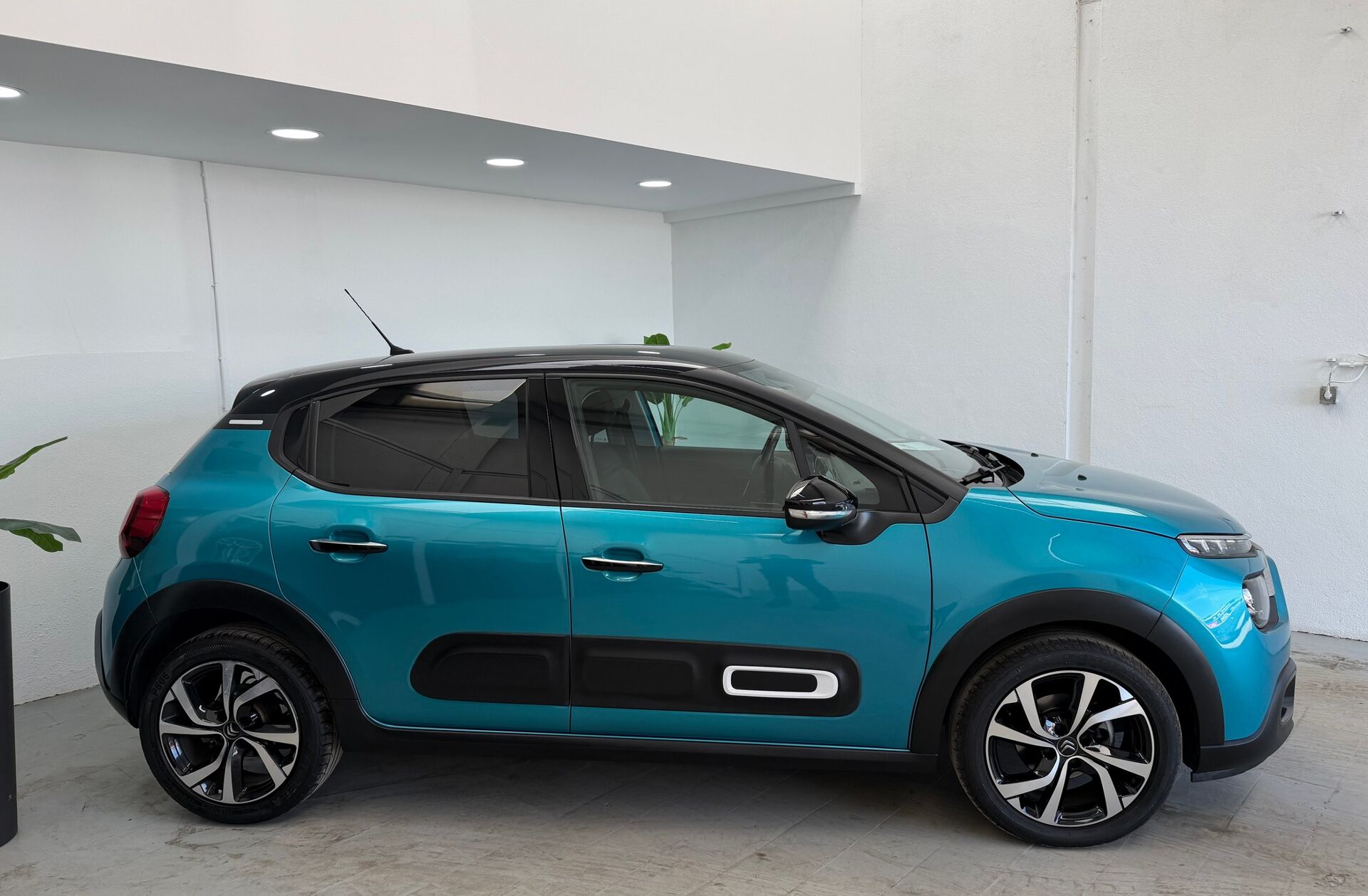 CITROEN C3 1.5 BlueHDi Shine Pack