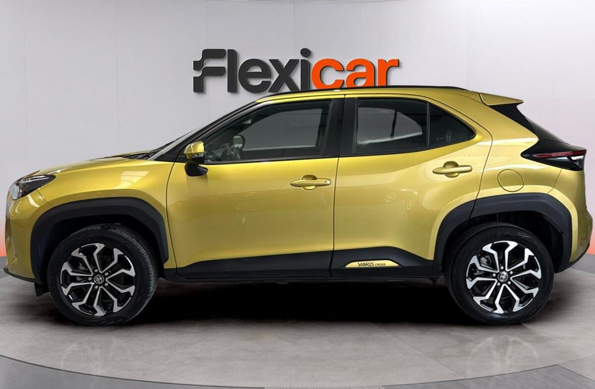 TOYOTA Yaris Cross 1.5 HDF Square Collection