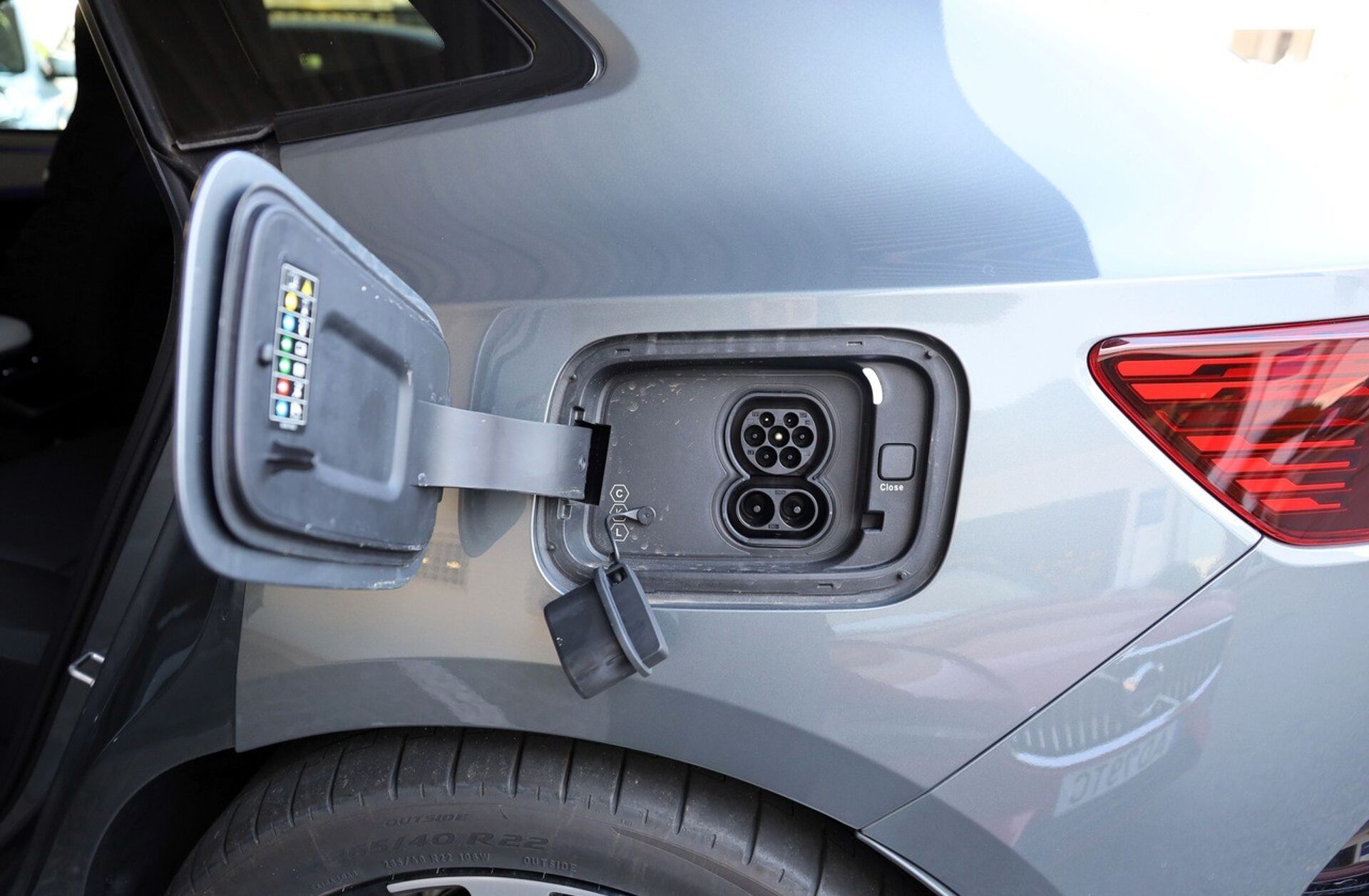 POLESTAR 4 Long Range 100 kWh Dual Motor