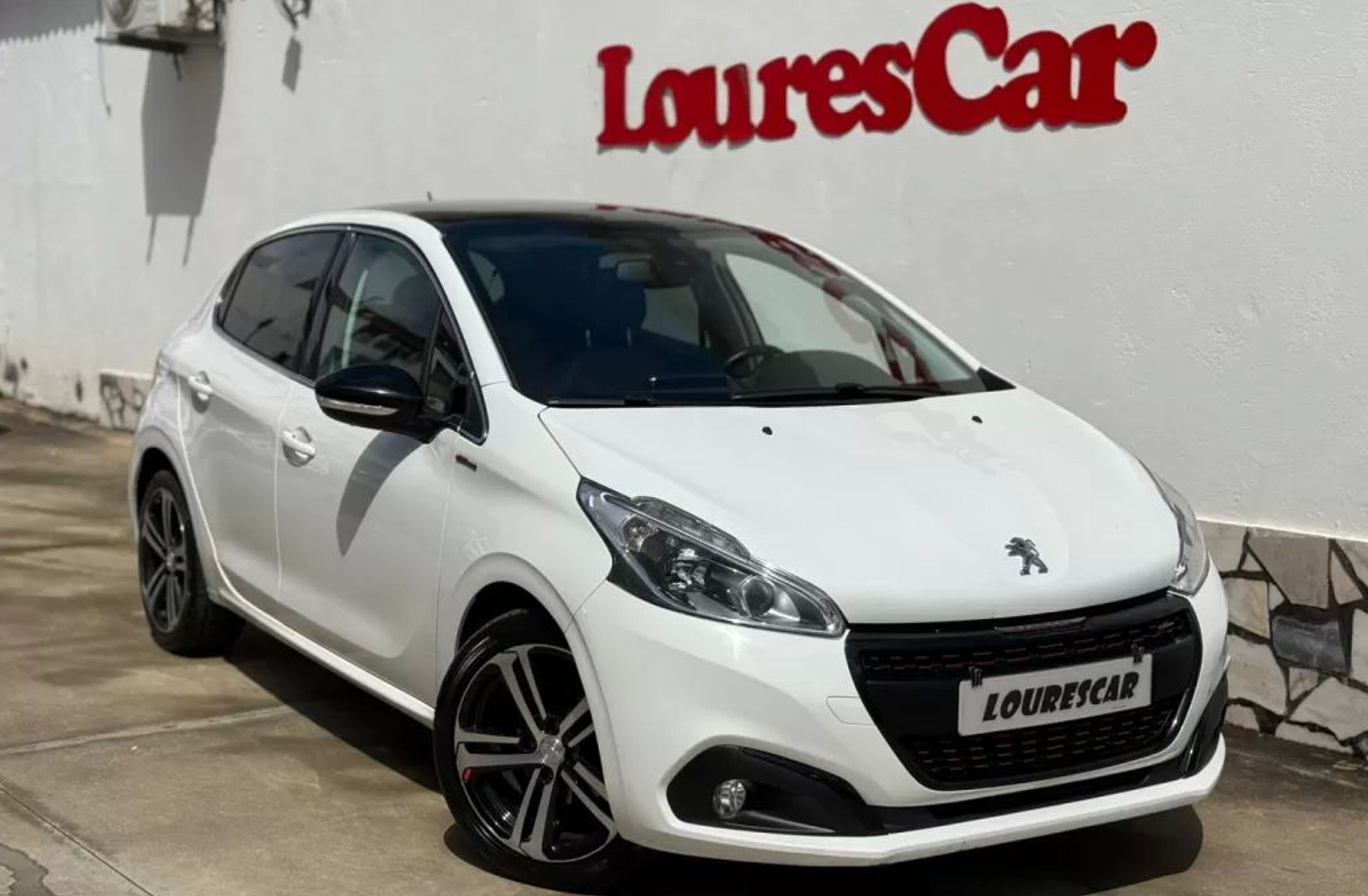PEUGEOT 208 1.2 PureTech GT Line