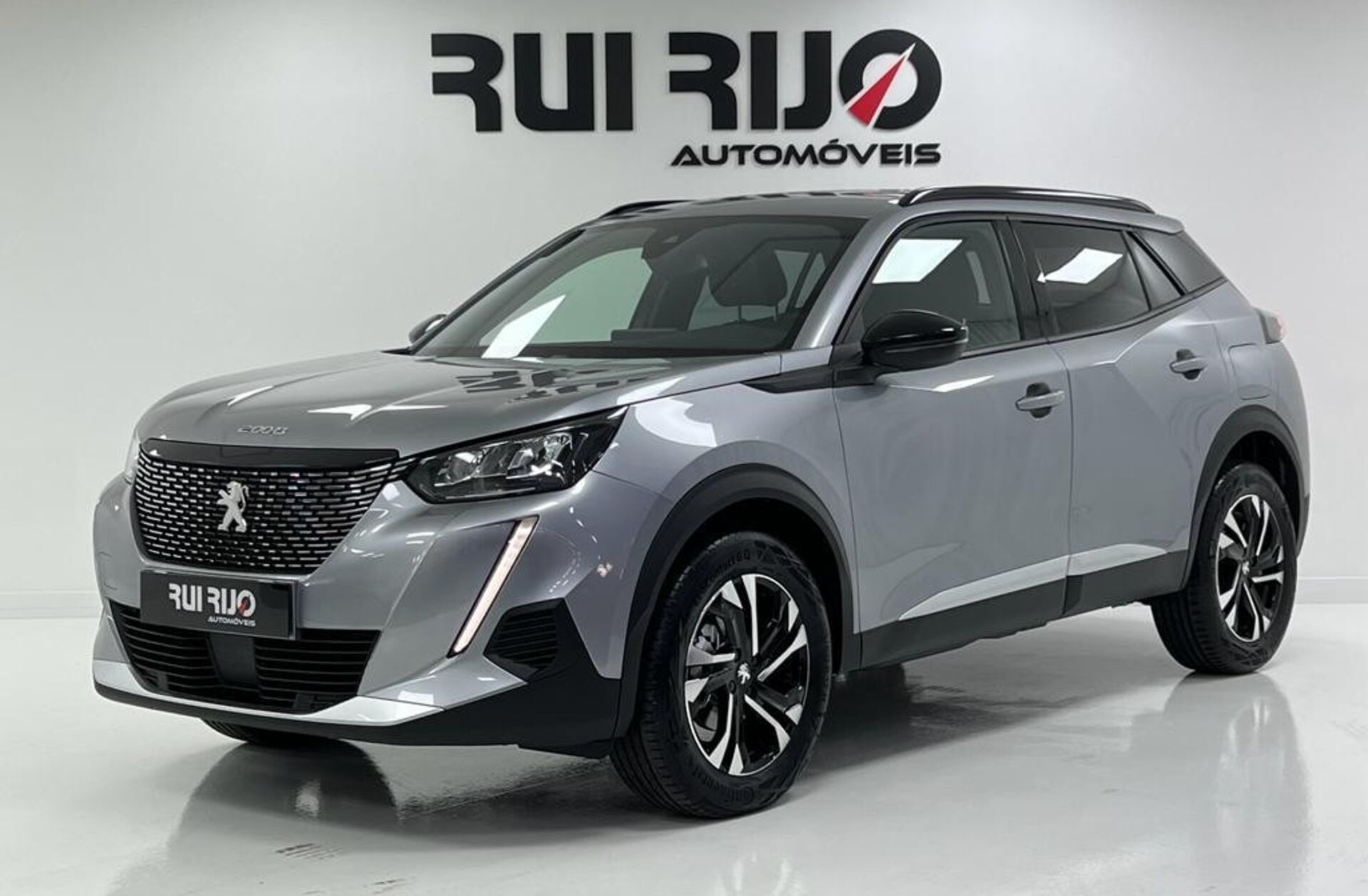 PEUGEOT 2008 1.2 PureTech Allure