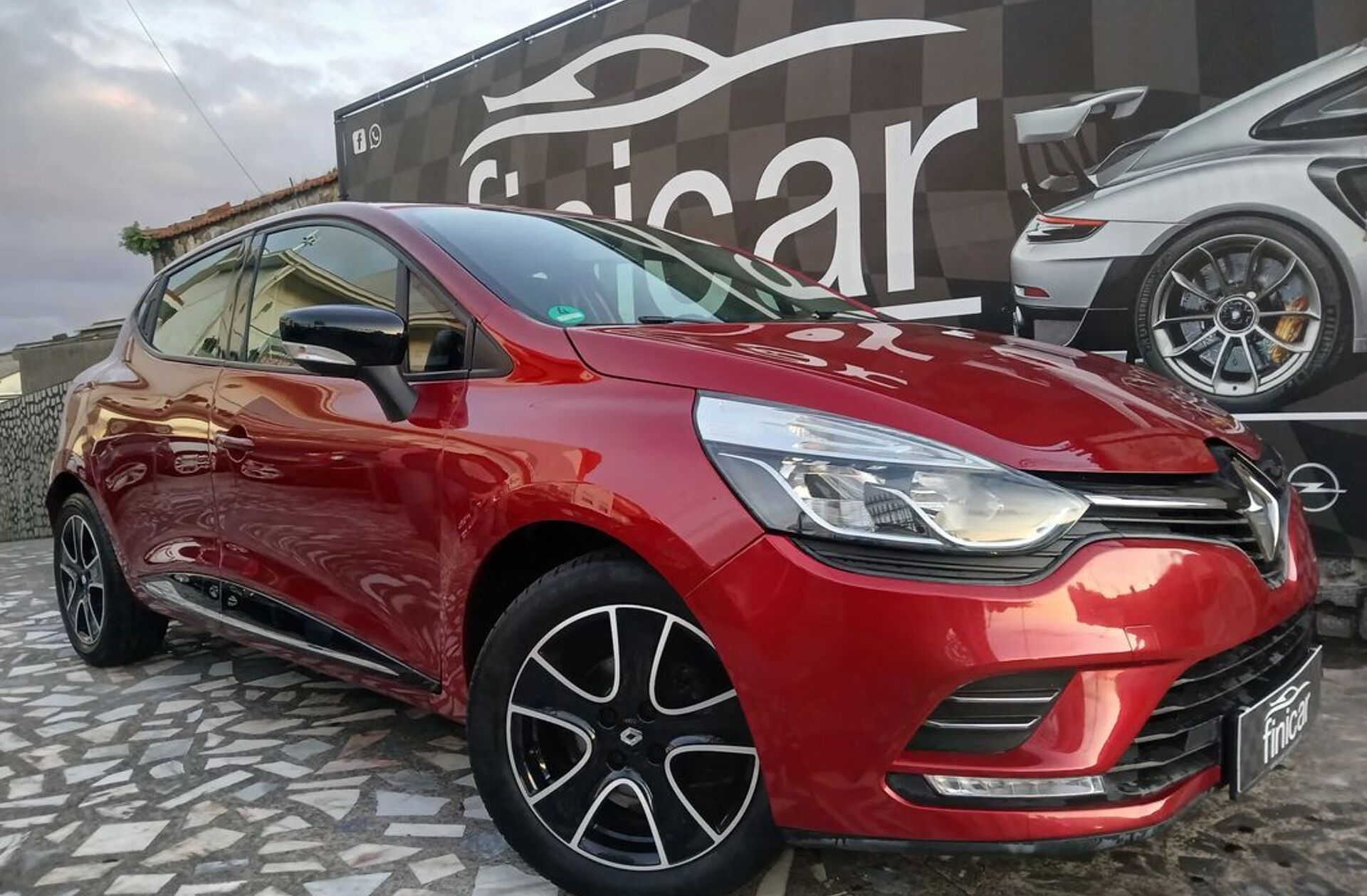 RENAULT Clio 0.9 TCe Limited