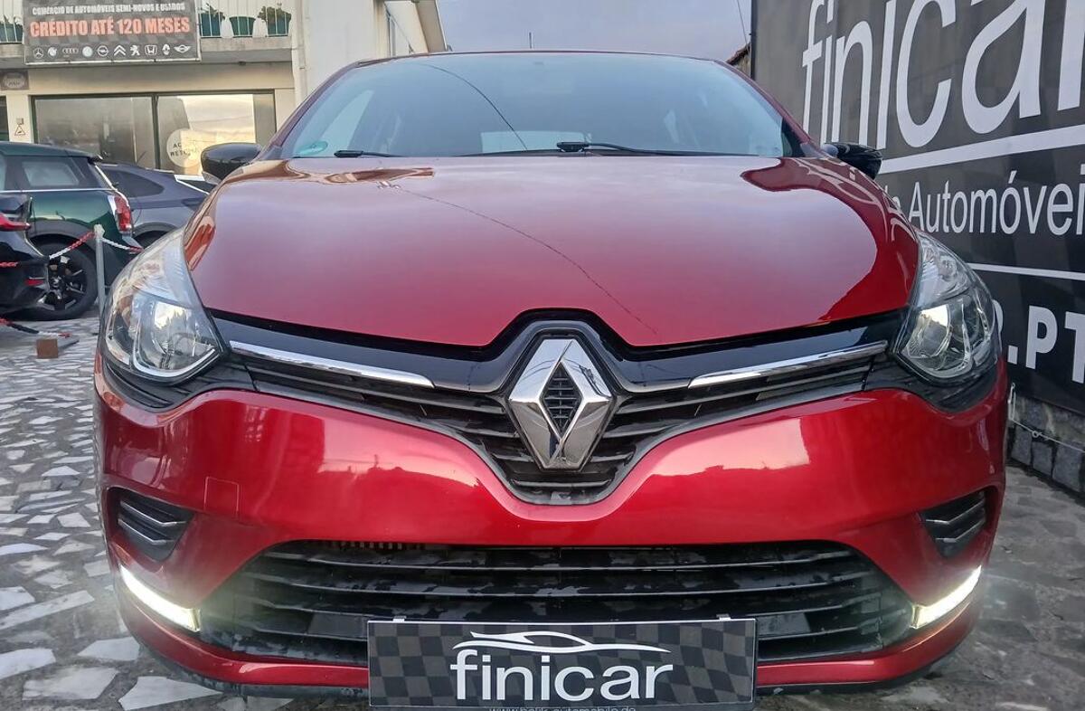 RENAULT Clio 0.9 TCe Limited