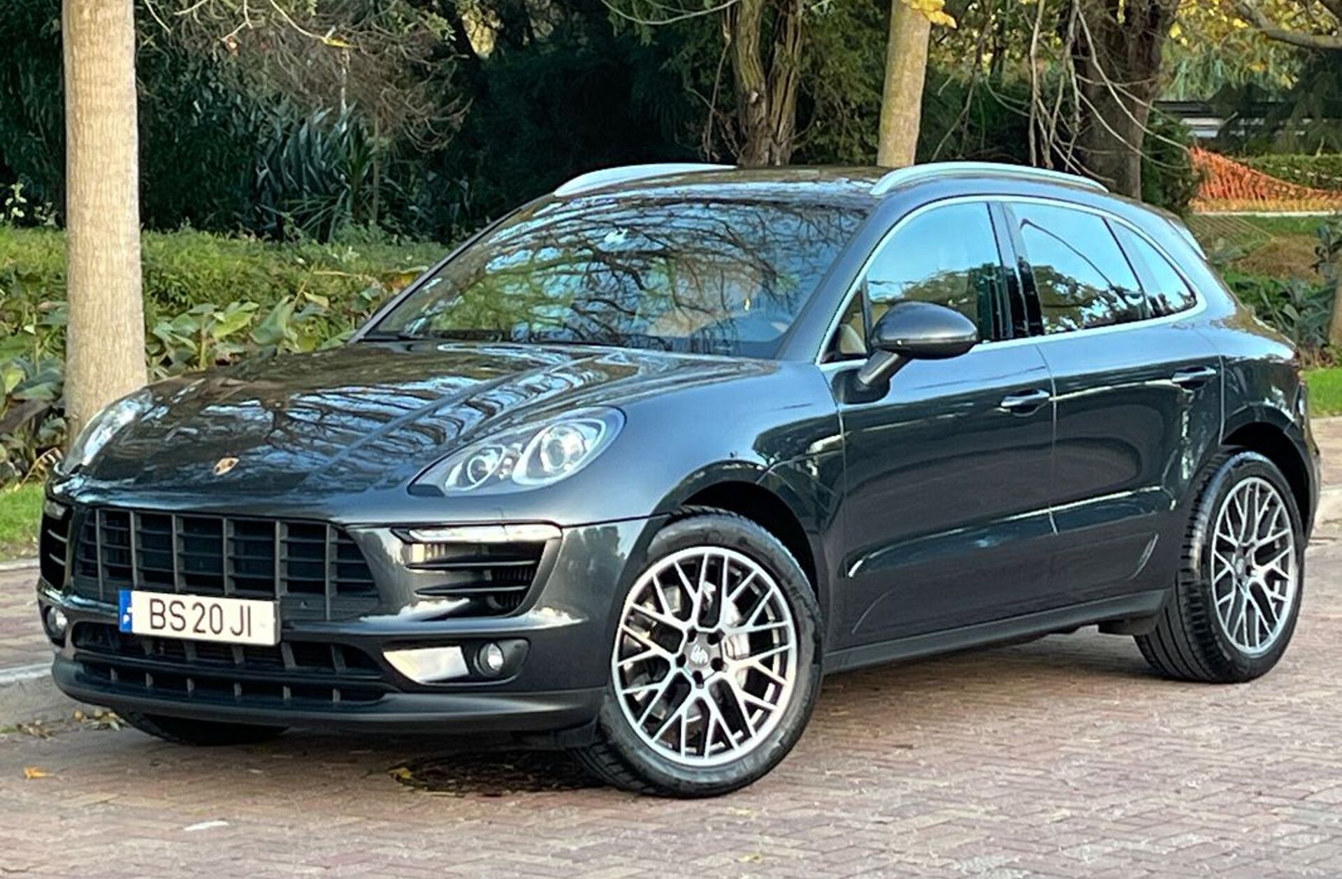 PORSCHE Macan S