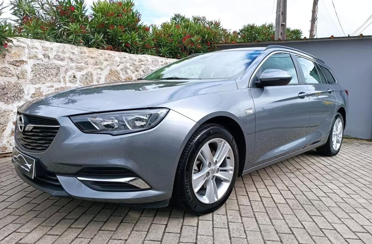 OPEL Insignia 1.6 CDTi Dynamic