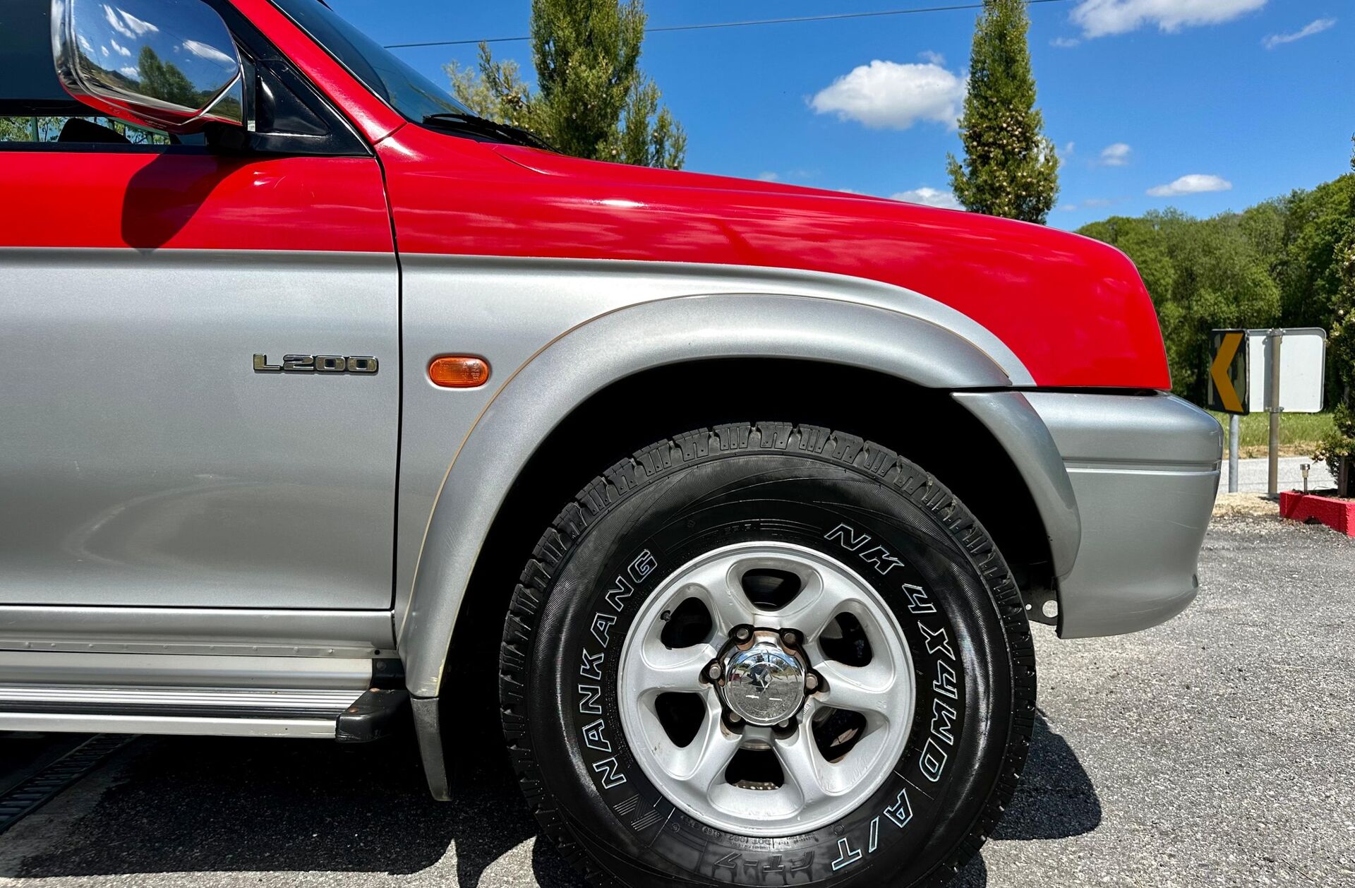 MITSUBISHI L 200 2.5 TD