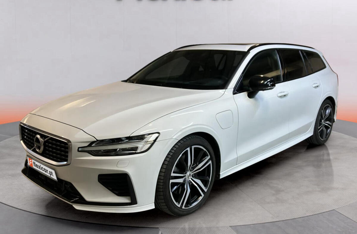VOLVO V60 2.0 T8 AWD TE R-Design