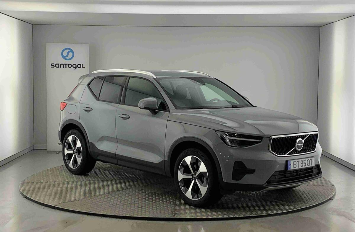 VOLVO XC40 2.0 B3 Core