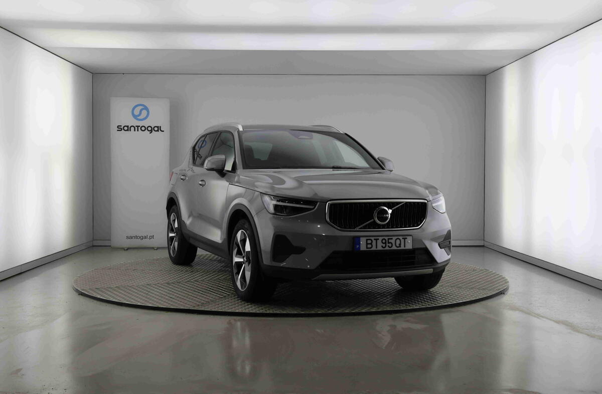 VOLVO XC40 2.0 B3 Core