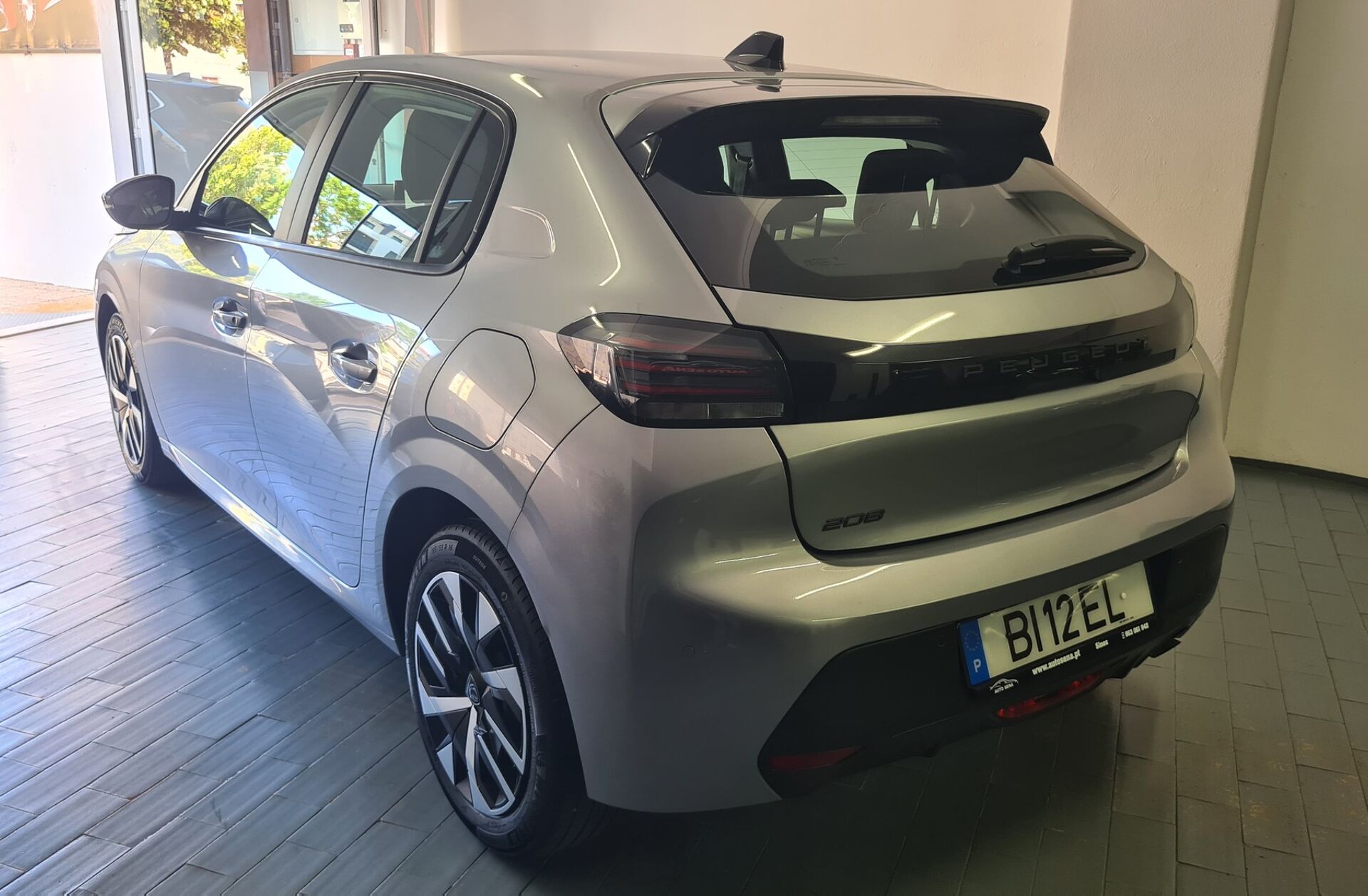 PEUGEOT 208 1.2 PureTech Active