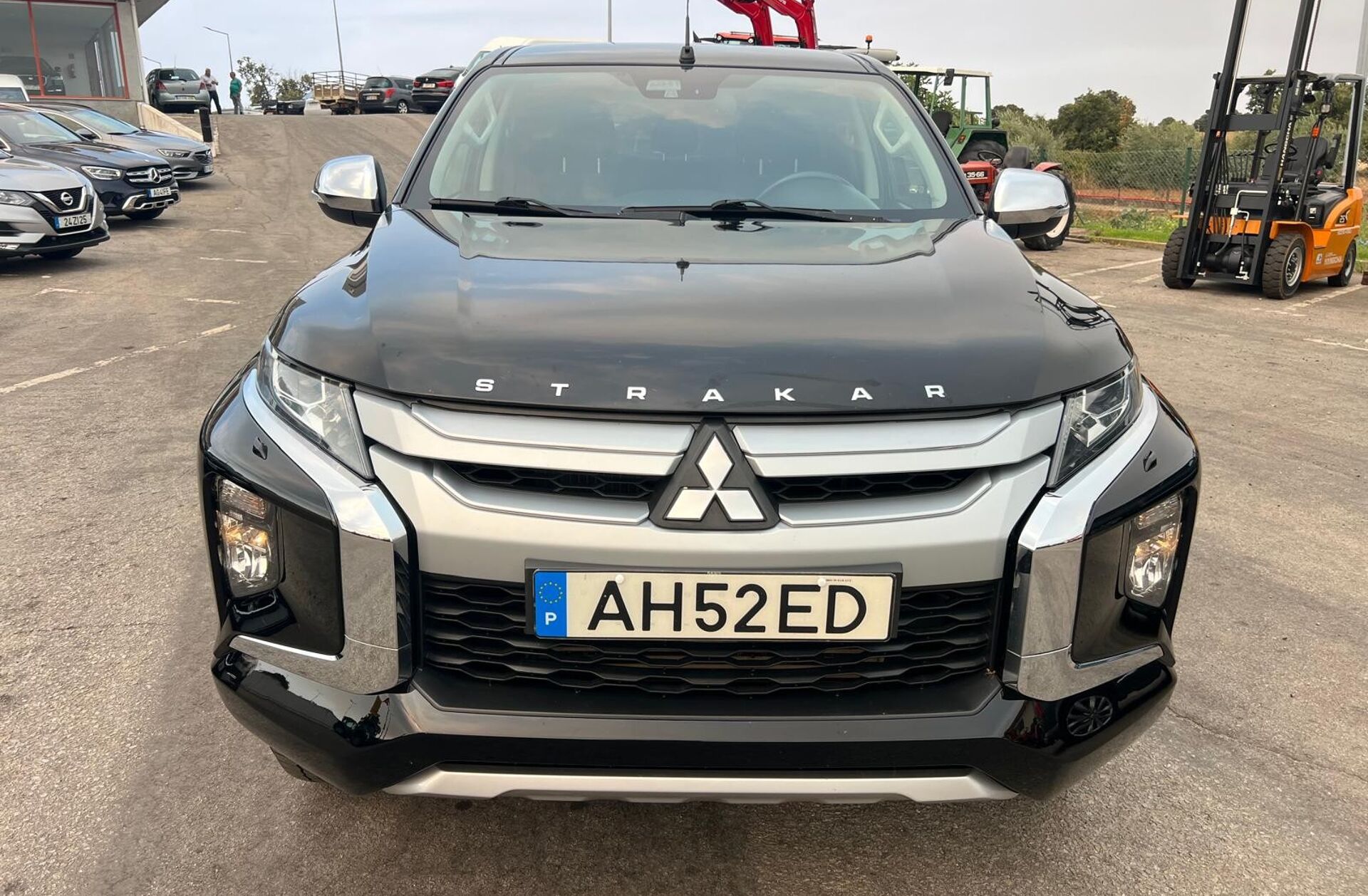 MITSUBISHI L 200 2.3 DI-D Strakar CD Intense AT 4WD