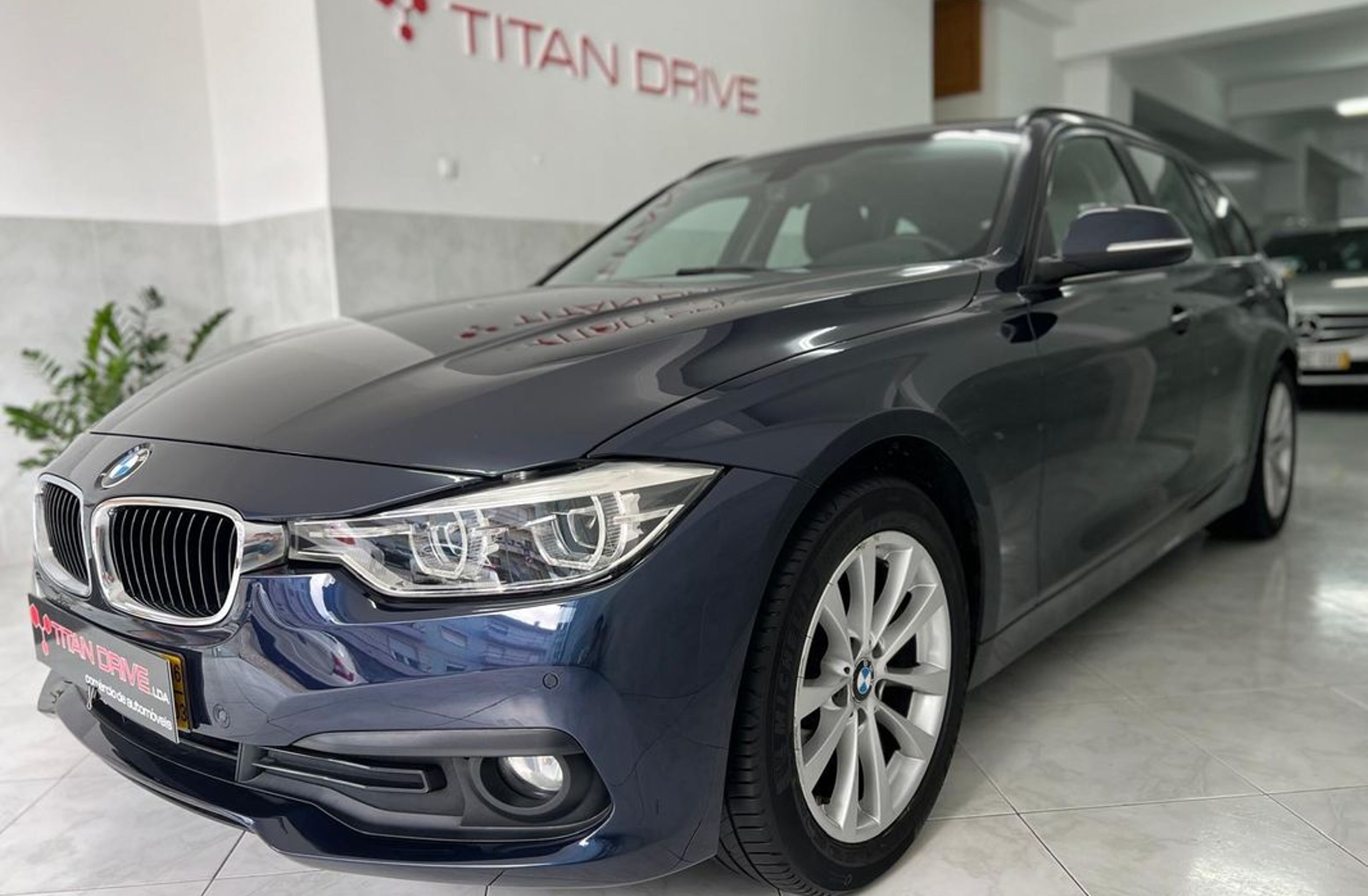 BMW Serie-3 318 d Touring Advantage Auto