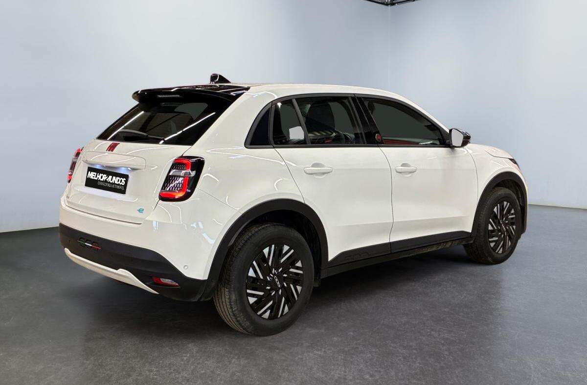 FIAT 600 e 54 kWh (RED)