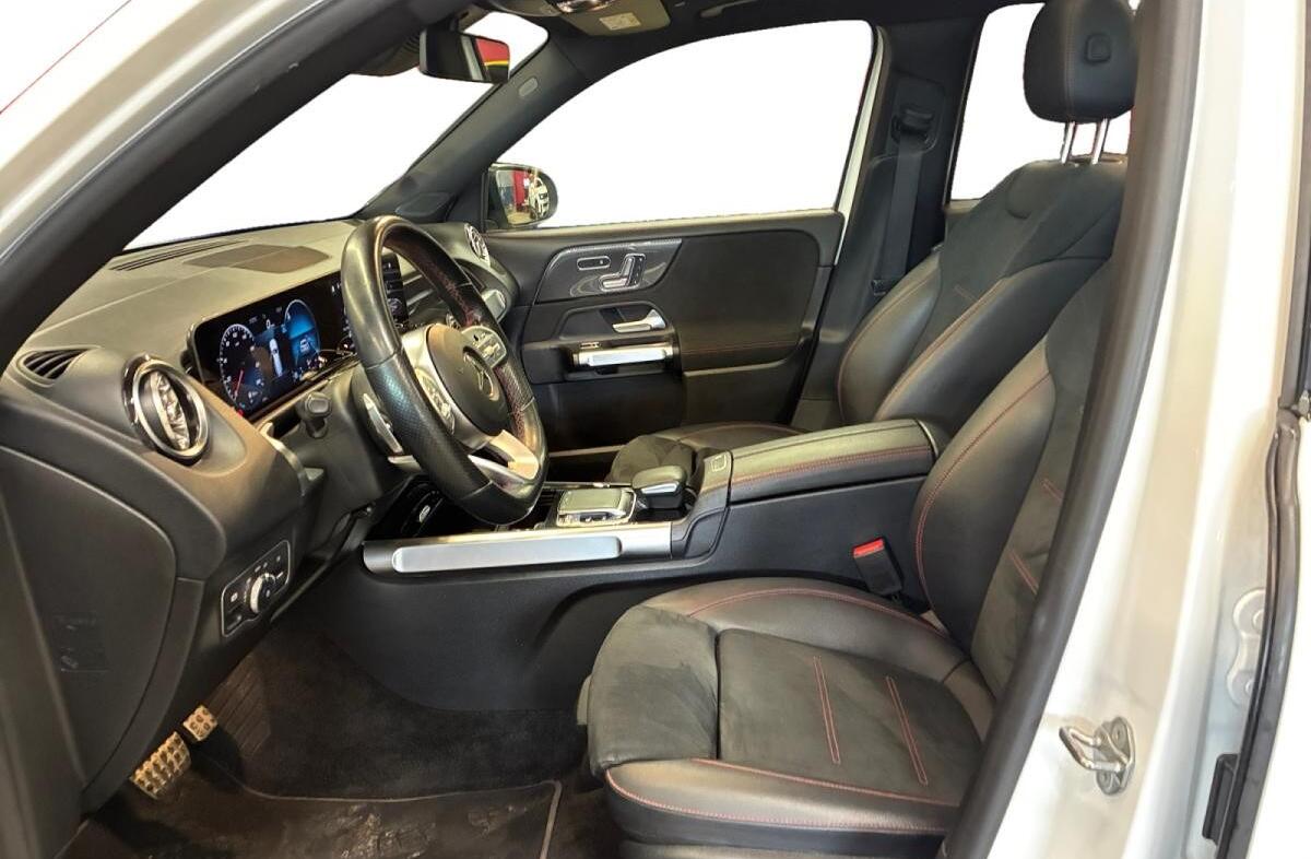 MERCEDES Classe GLB GLB 200 AMG Line