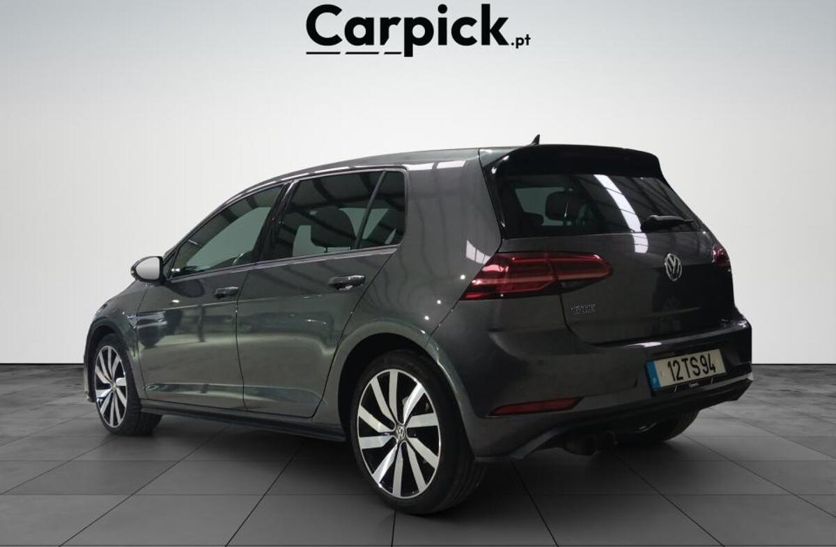 VOLKSWAGEN Golf 1.4 GTE Plug-in