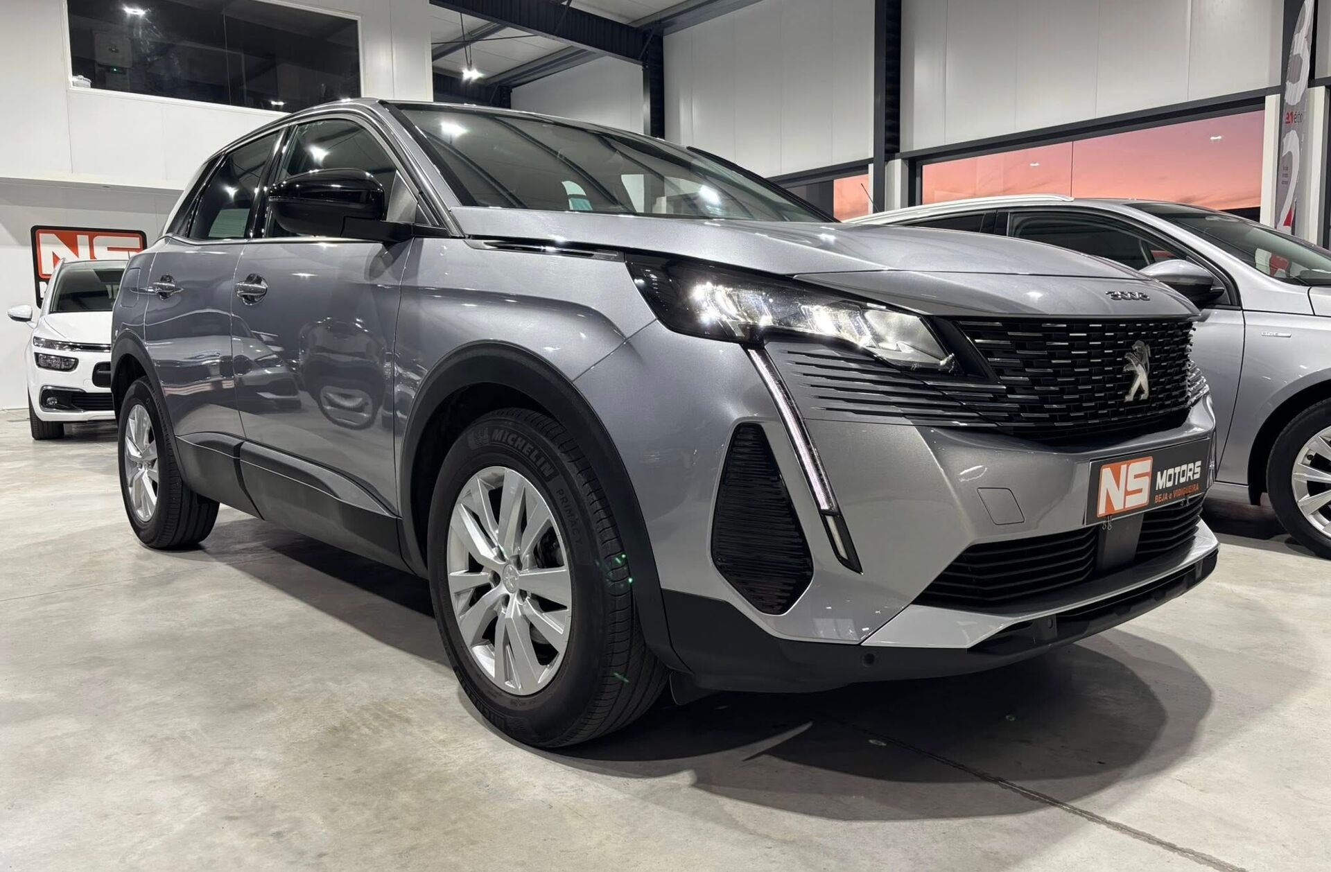 PEUGEOT 3008 1.2 PureTech Active Pack