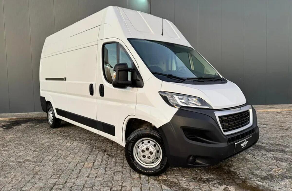 PEUGEOT Boxer 2.2 BlueHDi 335 L3 CD