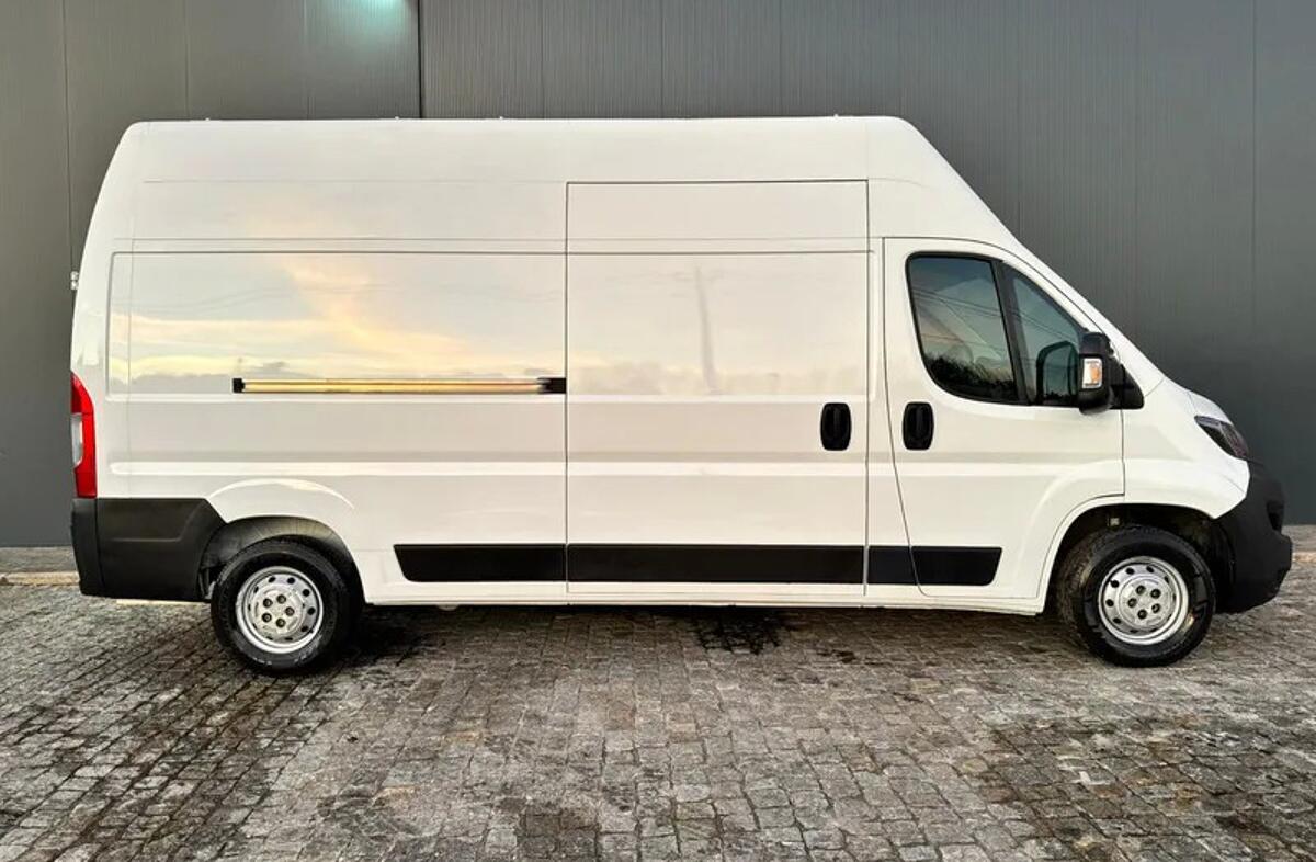 PEUGEOT Boxer 2.2 BlueHDi 335 L3 CD