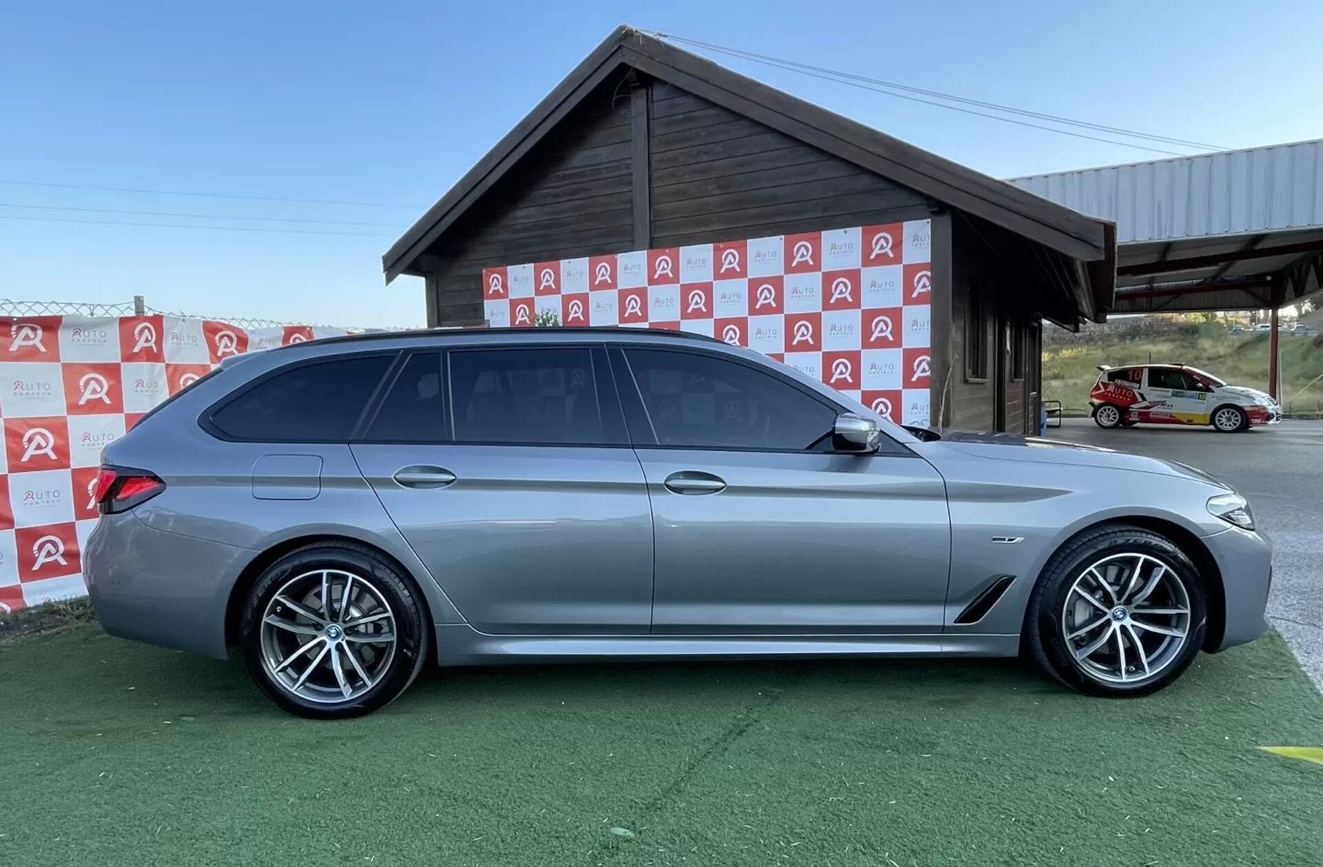 BMW Serie-5 530 e Pack Desportivo M