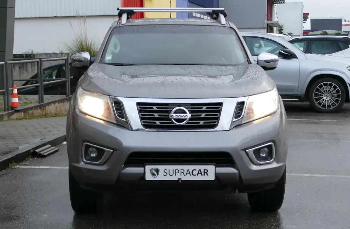 NISSAN Navara 2.3 dCi CD 4WD N-Con.Navi+Barras