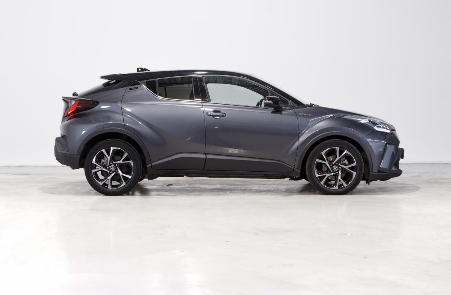 TOYOTA C-HR 1.8 Hybrid Square Collection