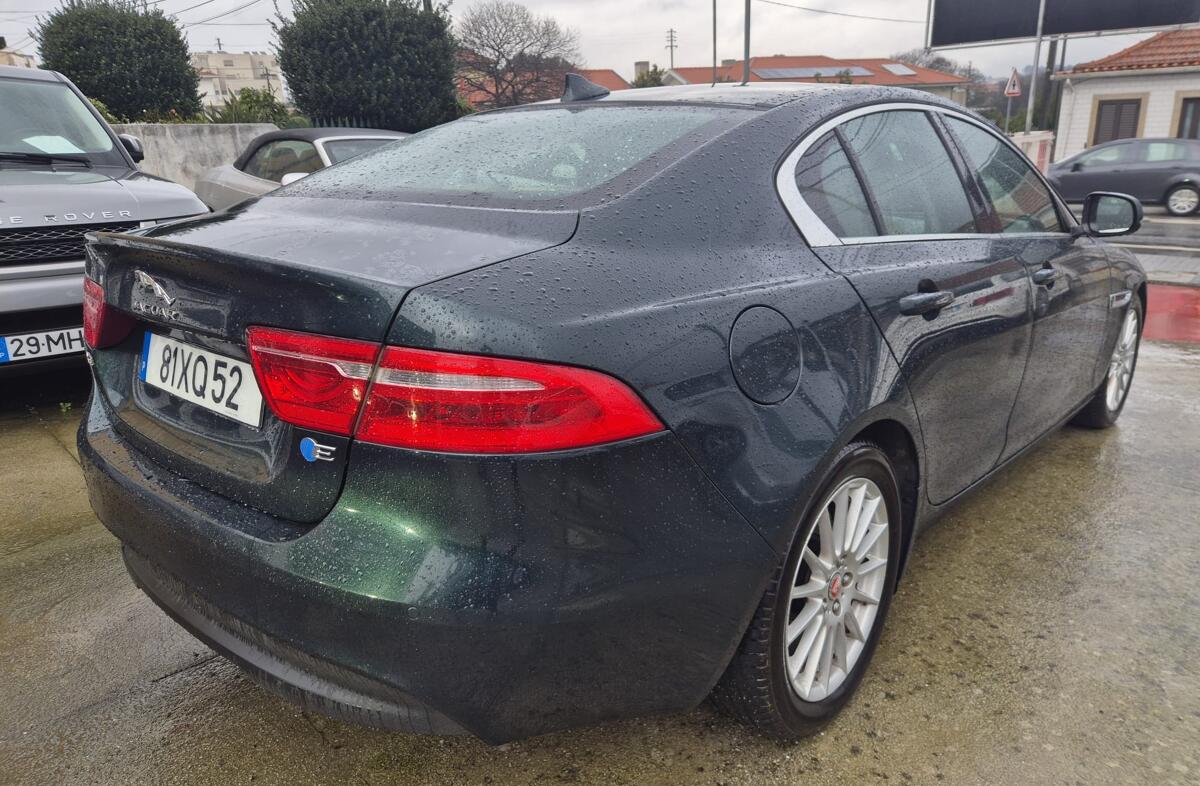 JAGUAR XE 2.0 D Prestige