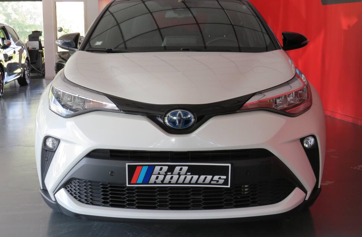 TOYOTA C-HR 1.8 Hybrid Square Collection
