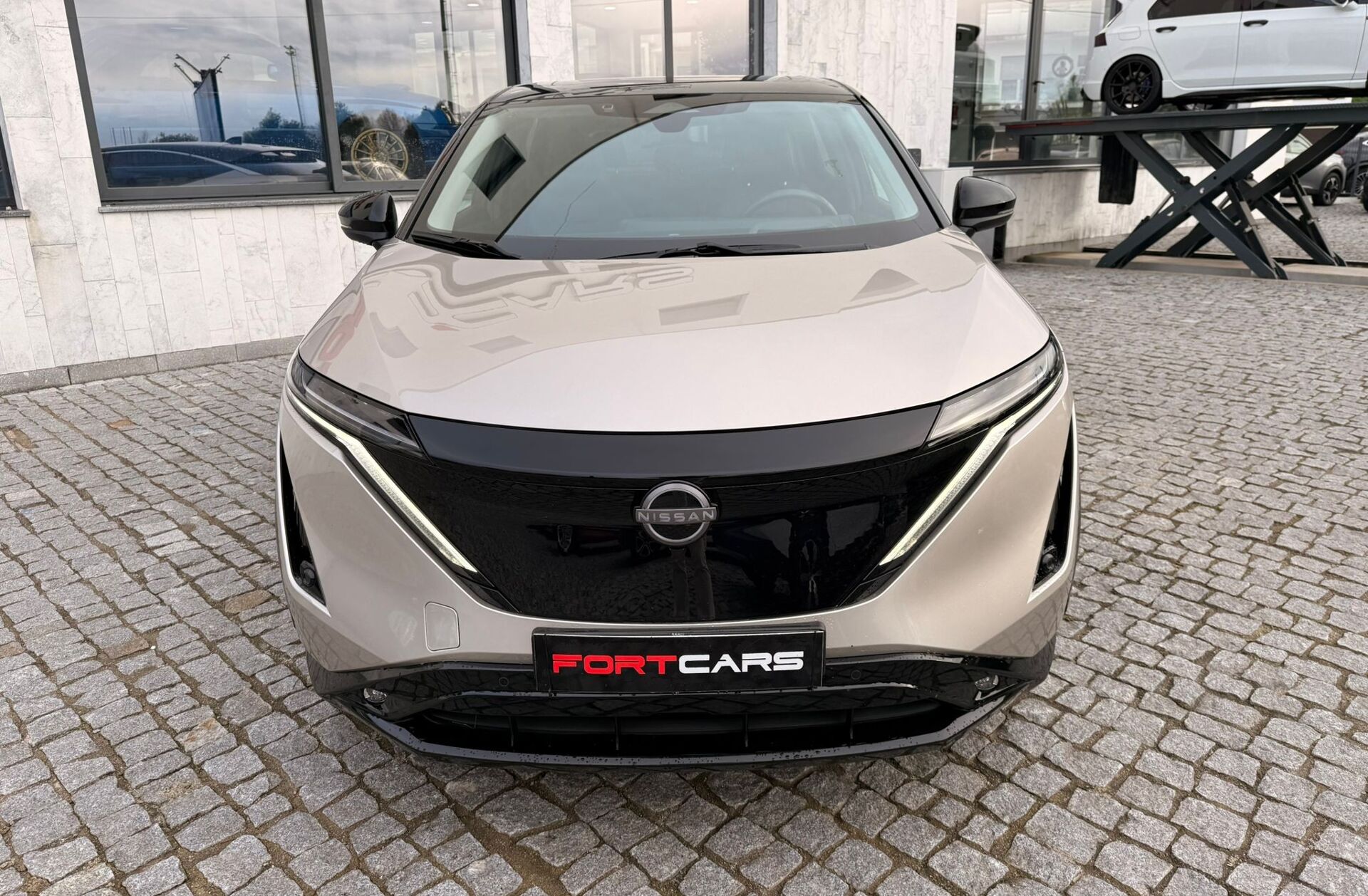 NISSAN Ariya 87 kWh Advance Carr. 22kW + Teto Panorâmico