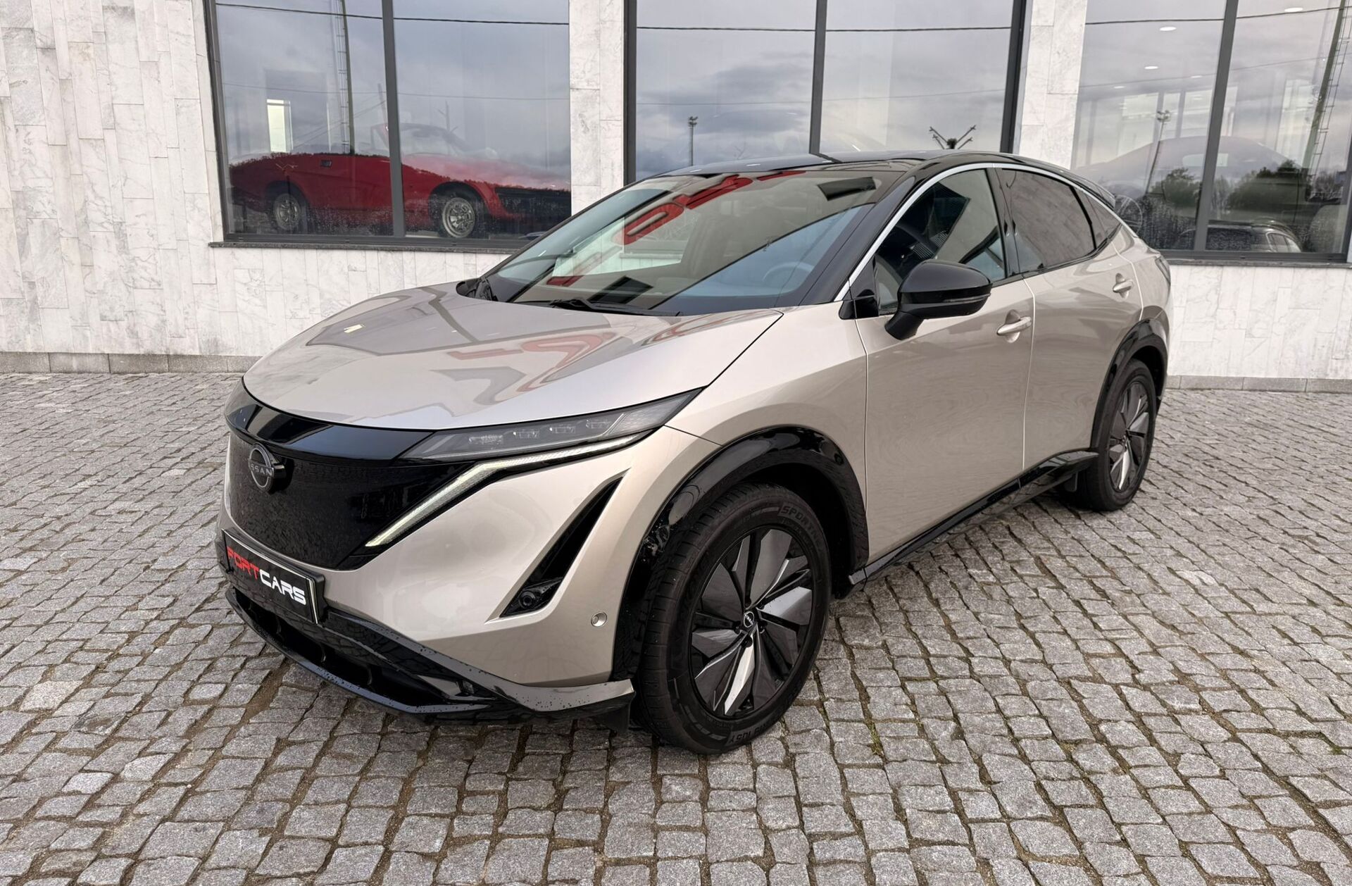 NISSAN Ariya 87 kWh Advance Carr. 22kW + Teto Panorâmico